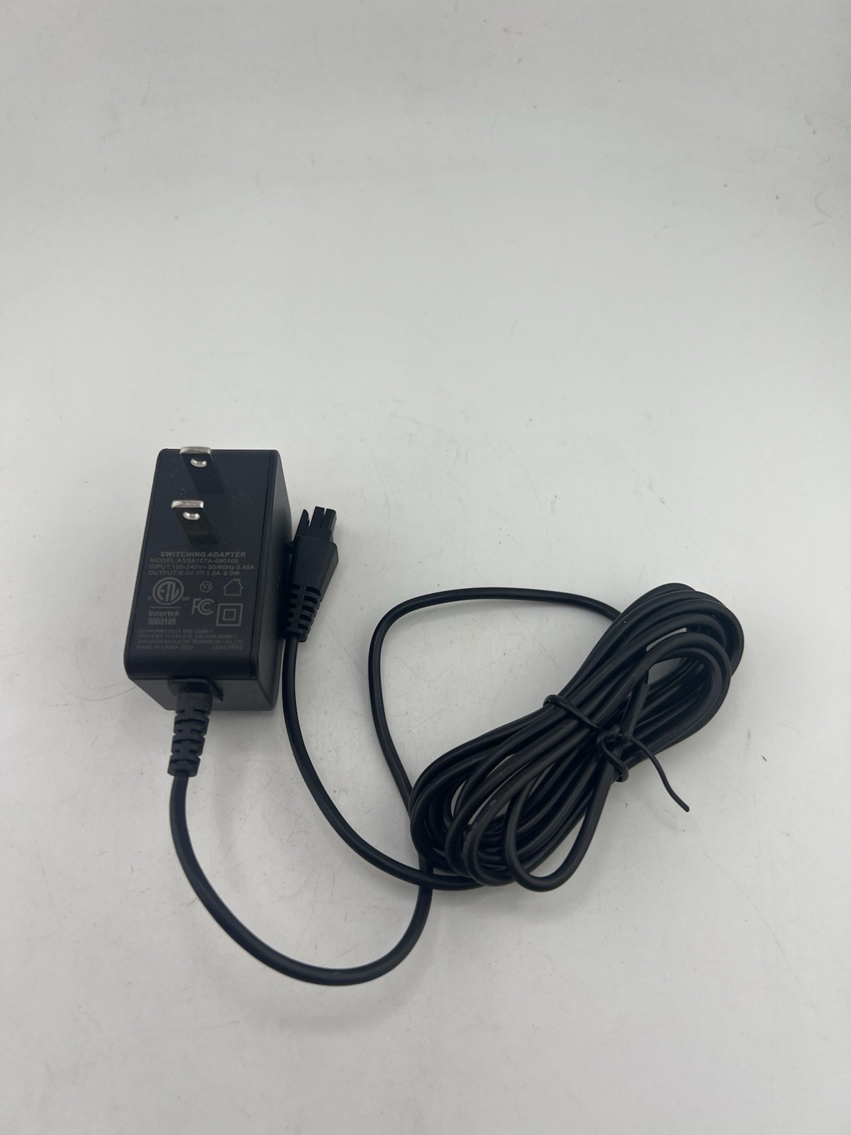 ASSA107A-090100 9V 1A 9W AC Power Adapter