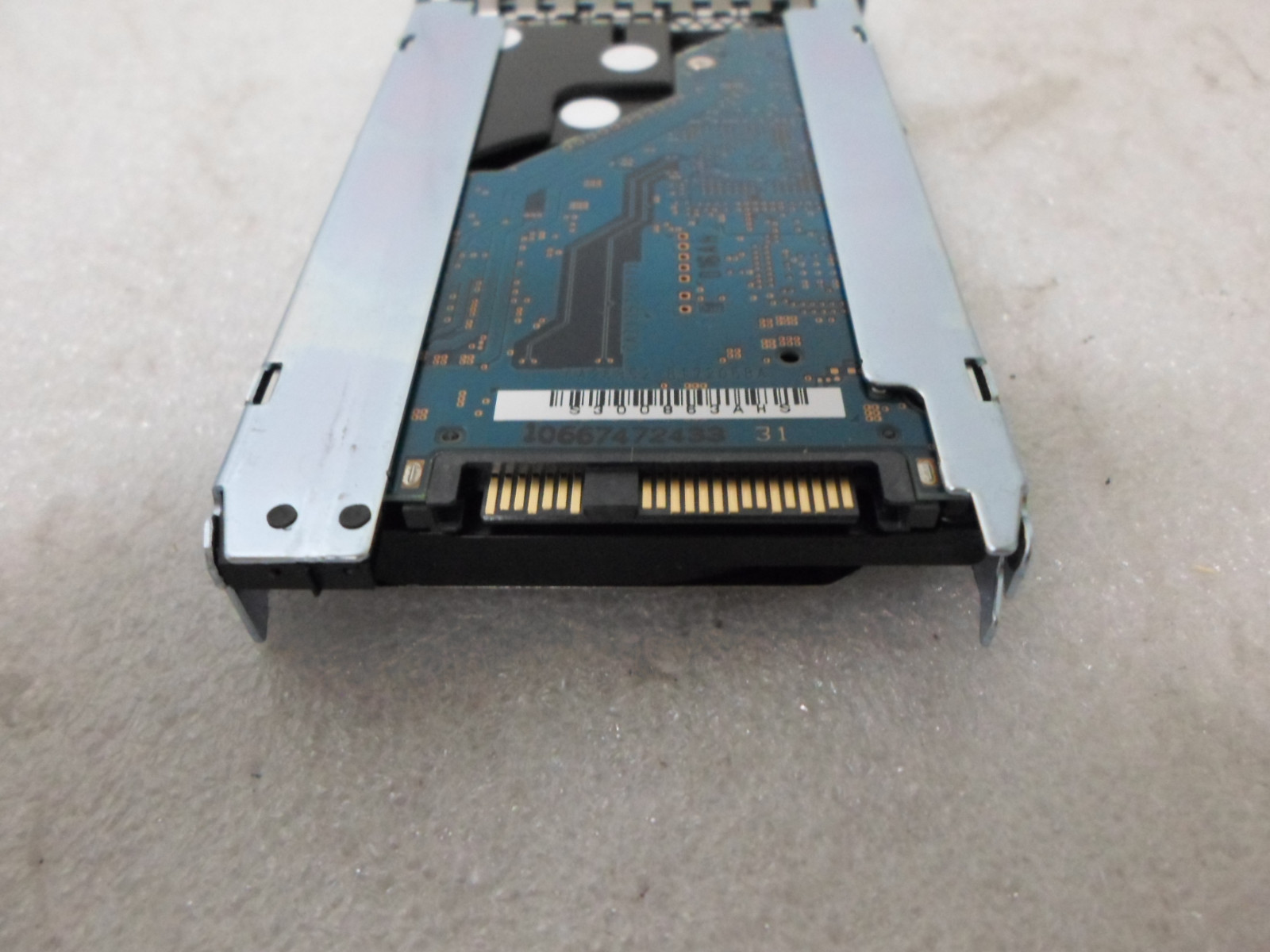 IBM FUJITSU 42D0648 42D0654 CA07068-B20400BA 300GB HDD with CADDY
