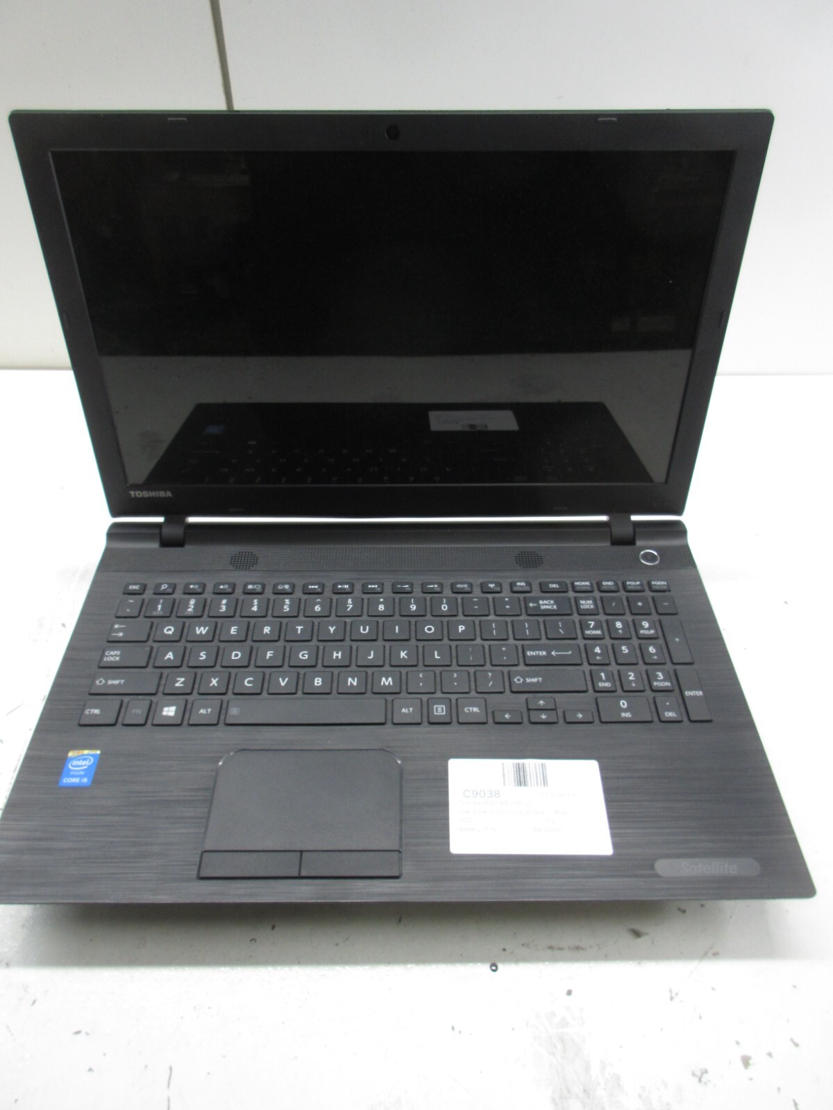 Toshiba Satellite C55-C5240 Intel Core i5-5200U 2.20GHz 8GB NO HDD No Batt