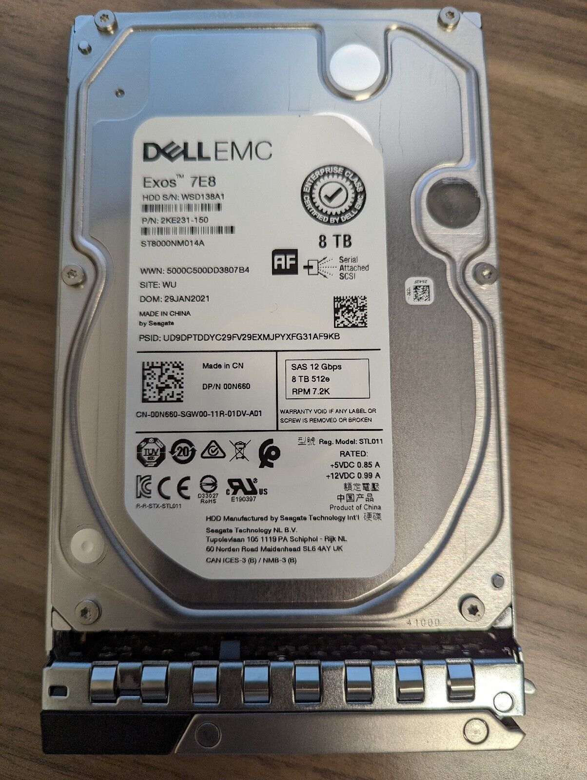 0N660 DELL Exos 7E8 ST8000NM014A 8TB 12Gb/s 512e 7.2K R540 R740 3.5" HDD