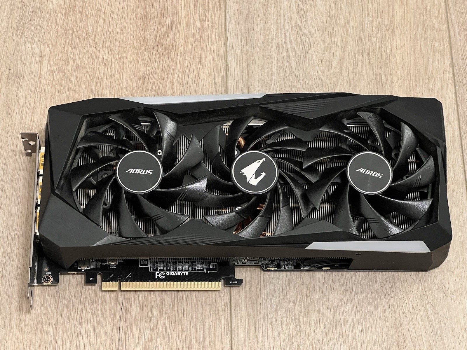 GIGABYTE NVIDIA GeForce RTX 3070 AORUS Master 8 GB Game Graphics Card LCD Screen