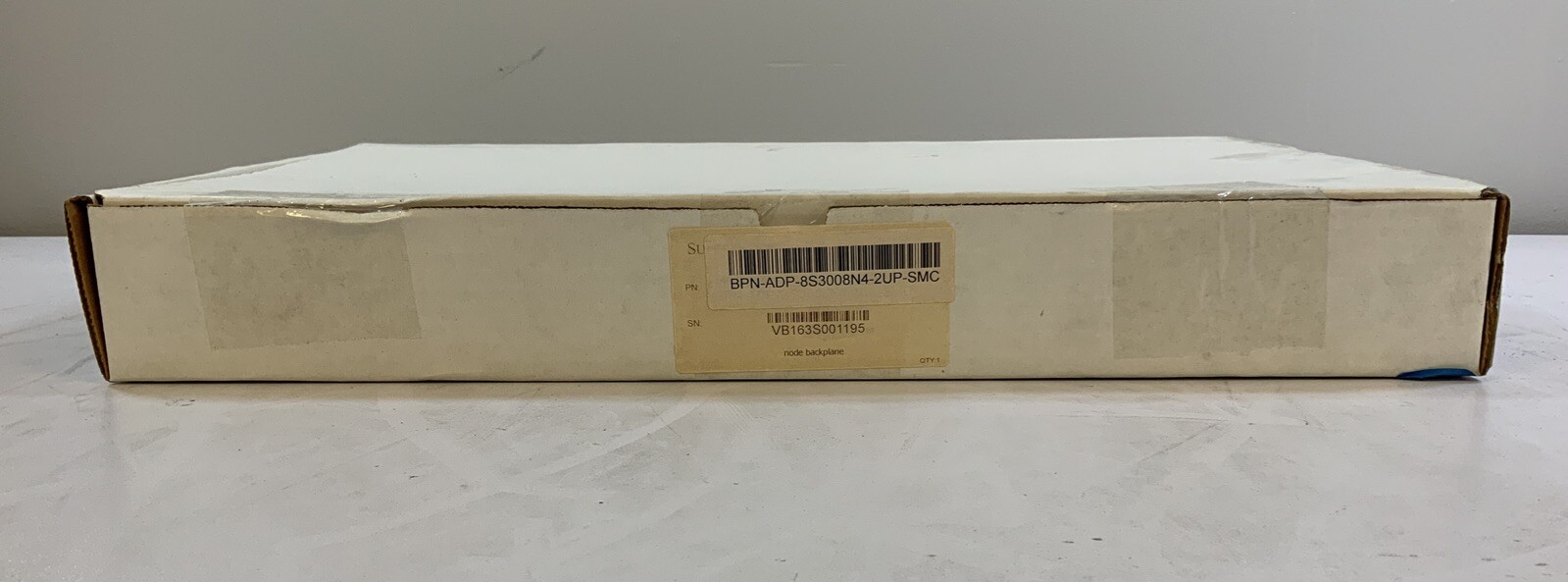 Supermicro BPN-ADP-8S3008N4-2UP 8-port SATA3/SAS3 Backplane-O1B