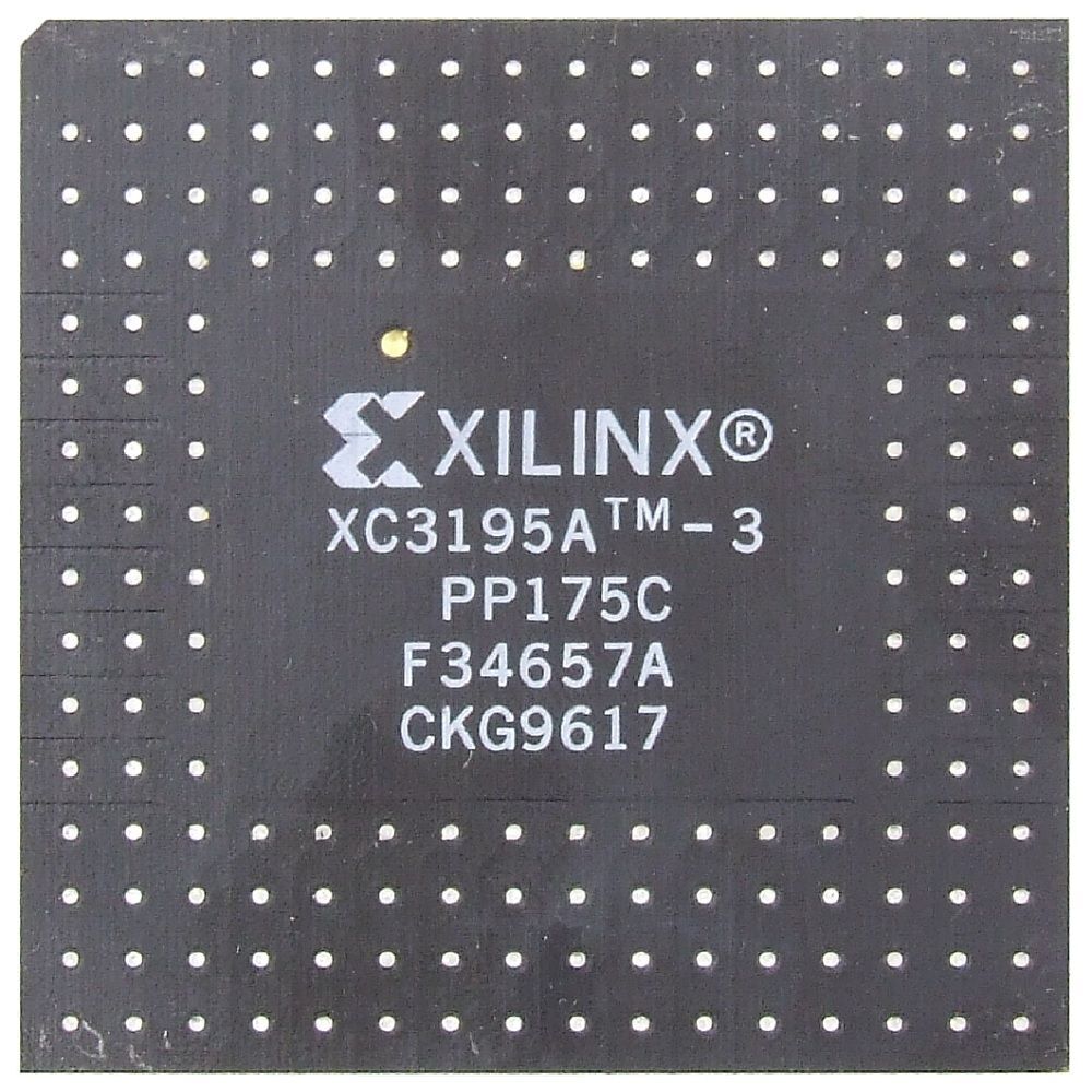 Xilinx XC3090-125 PP175C CPU Field Programmable Gate Array 175pin PGA Chip