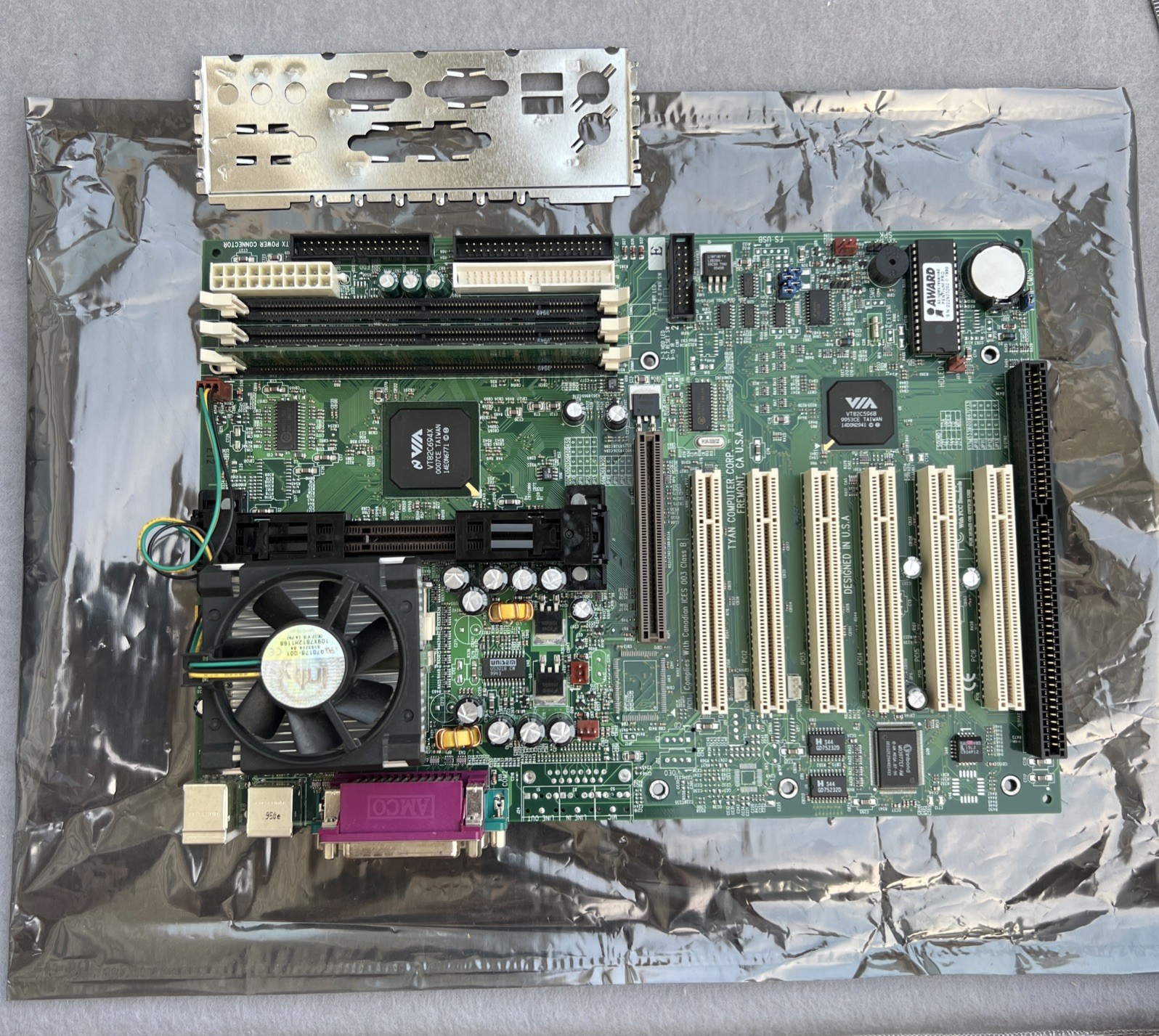Vintage Tyan S1854 agpx4-pci-isa  Socket 370  Motherboard intel celeron 1.4 cpu