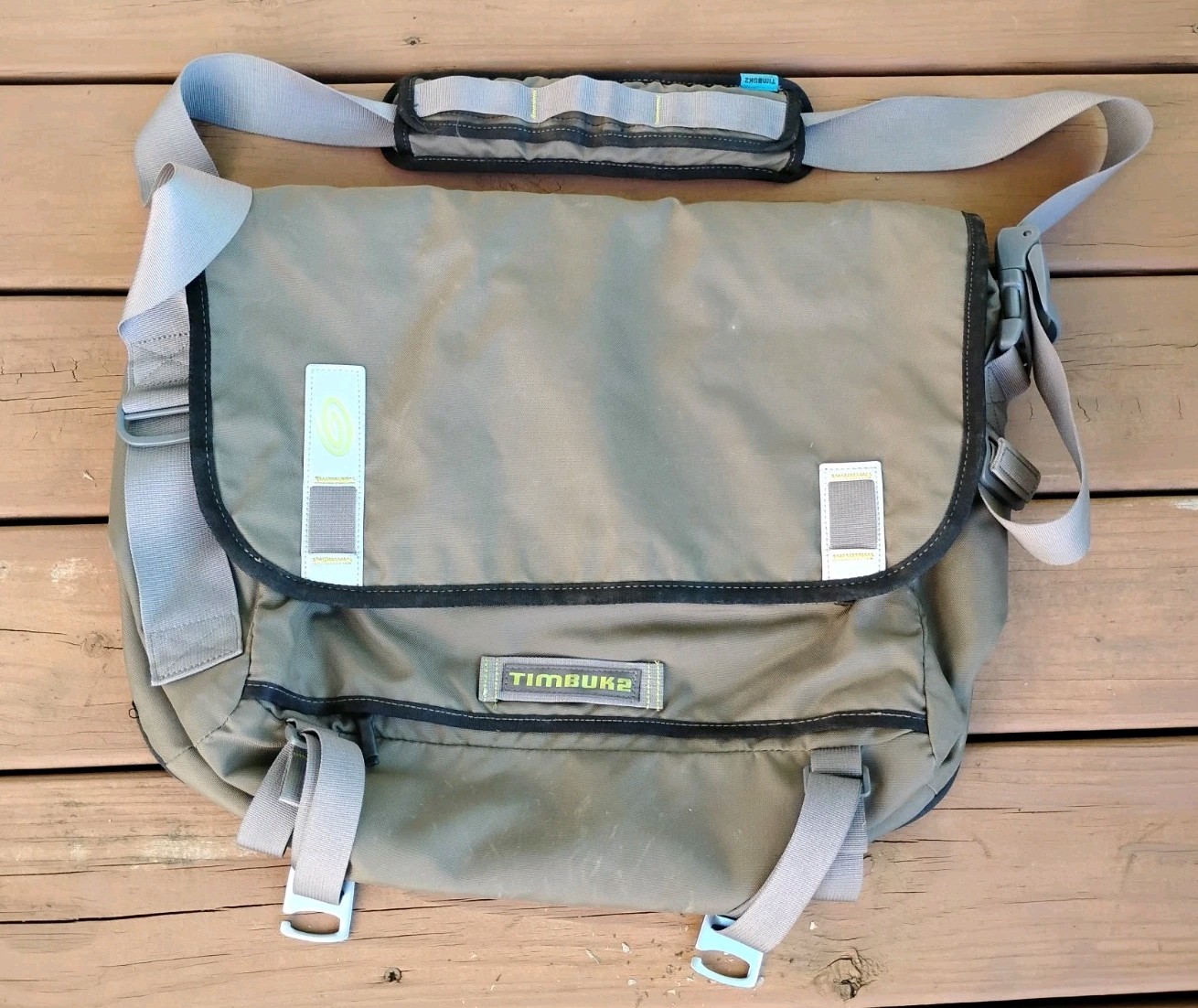 Timbuk2 Command Bag Commuter Laptop Travel Shoulder Messenger Bag 17"x14"