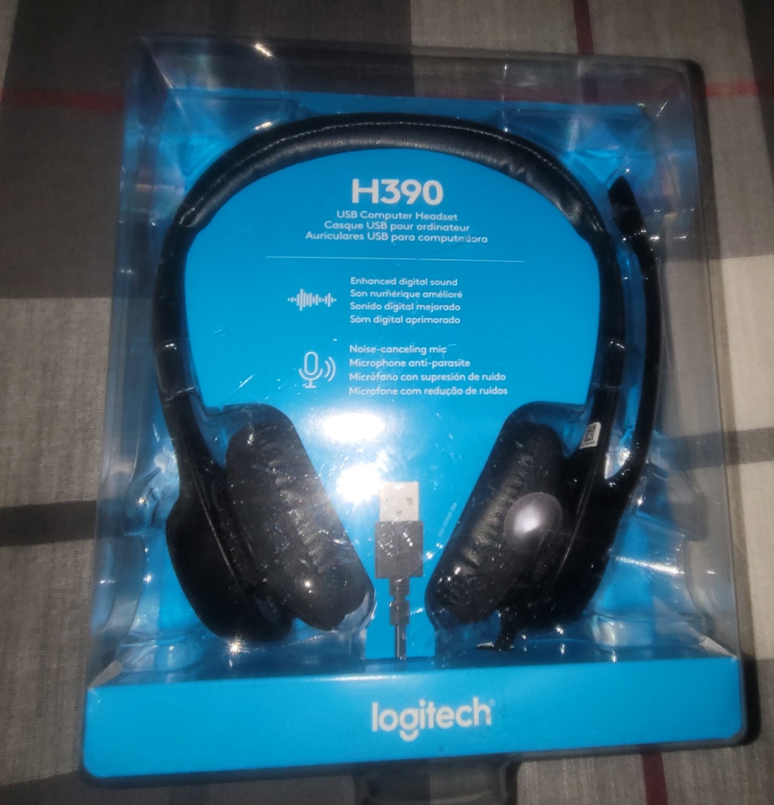 Logitech H390 USB Wired Headset Black Noise-Cancel Boom Mic Volume Control