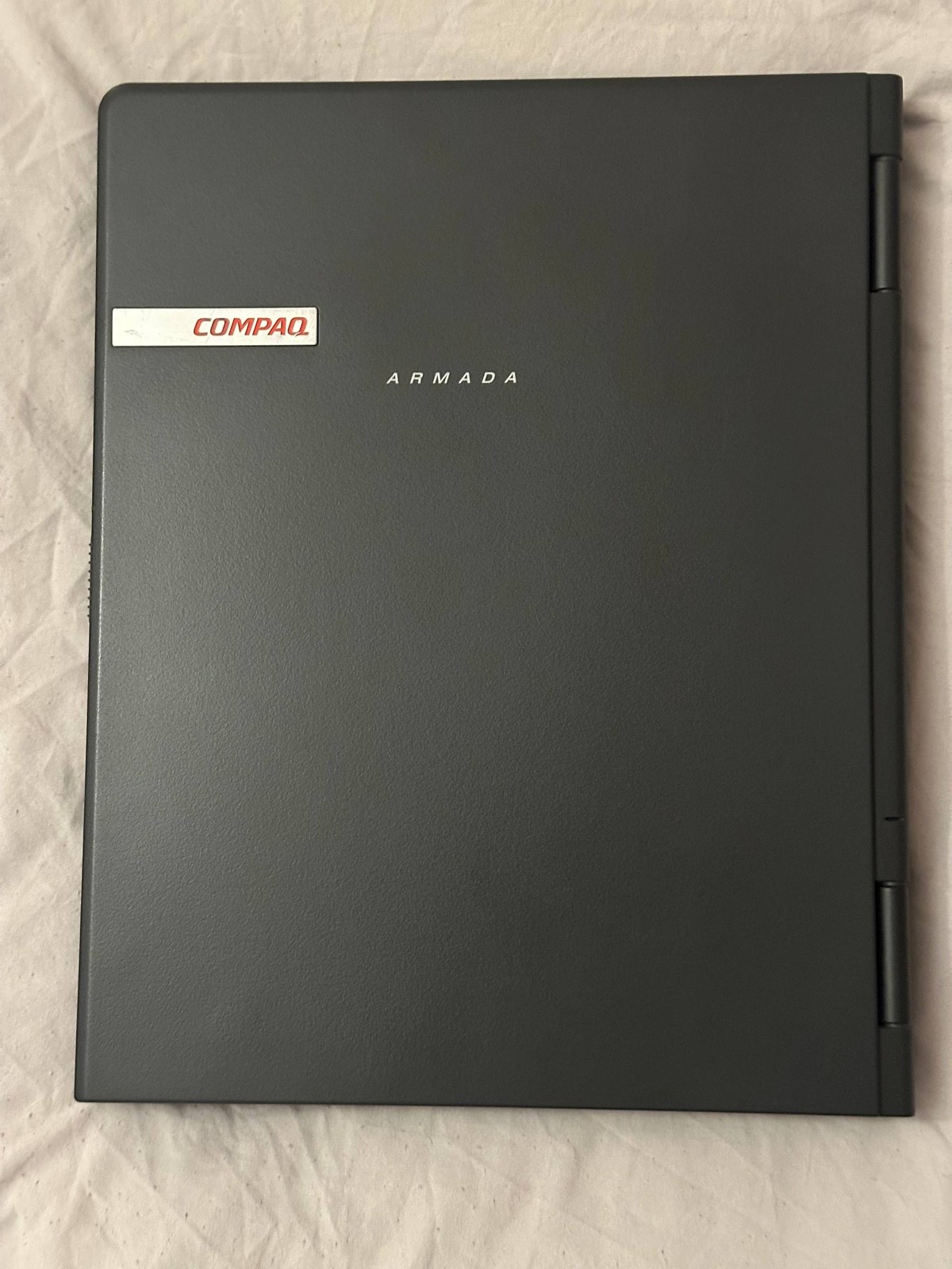 Vintage Compaq Armada V300 Laptop Celeron Fully Working Fresh Windows 98 SE