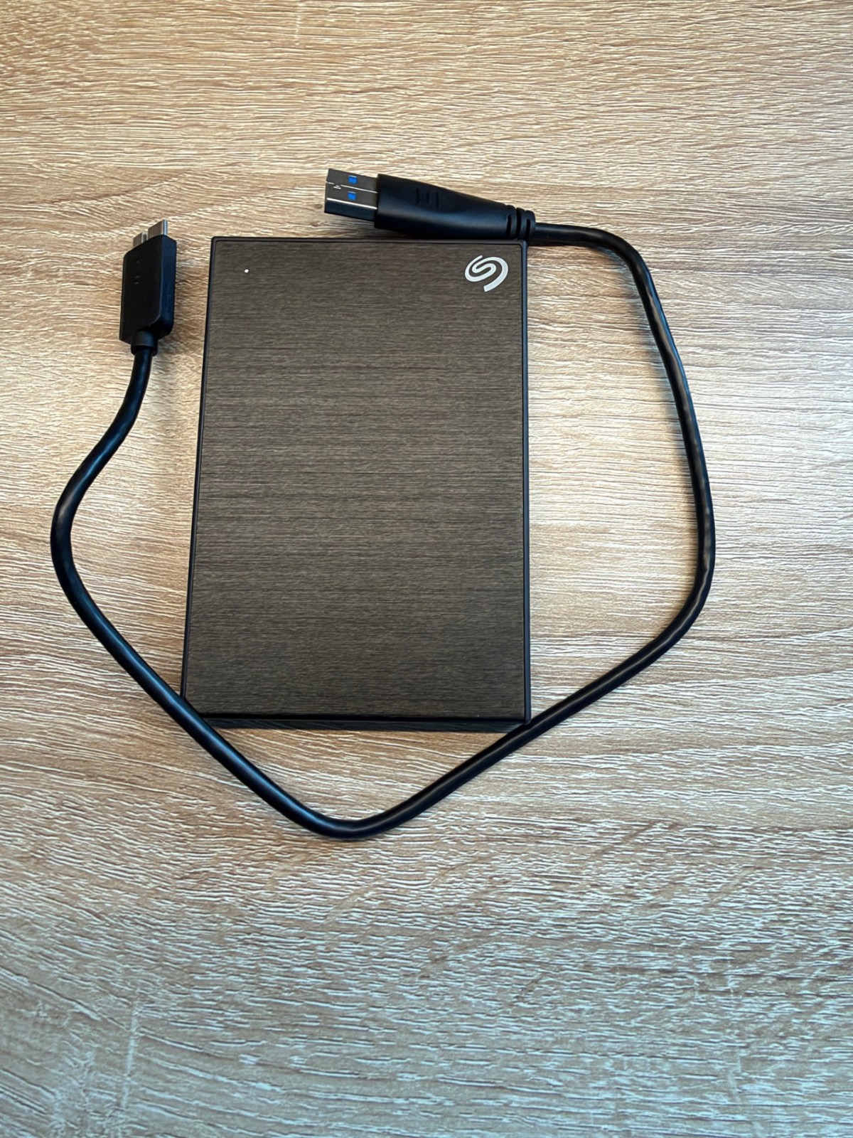 Seagate Backup Plus Slim 2TB USB 3.0 USB-Powered 2.5in Gray 2R1APL-500 9 hours