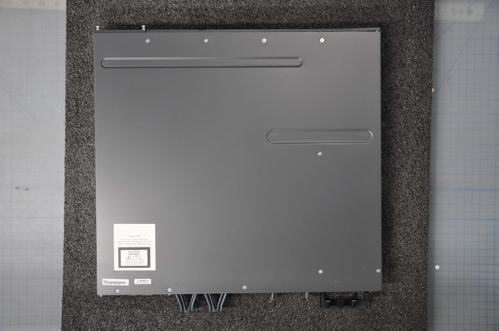 FOR PARTS BROKEN BEZEL CISCO CATALYST 3750X NETWORK SWITCH USED WS-C3750X-24T-S