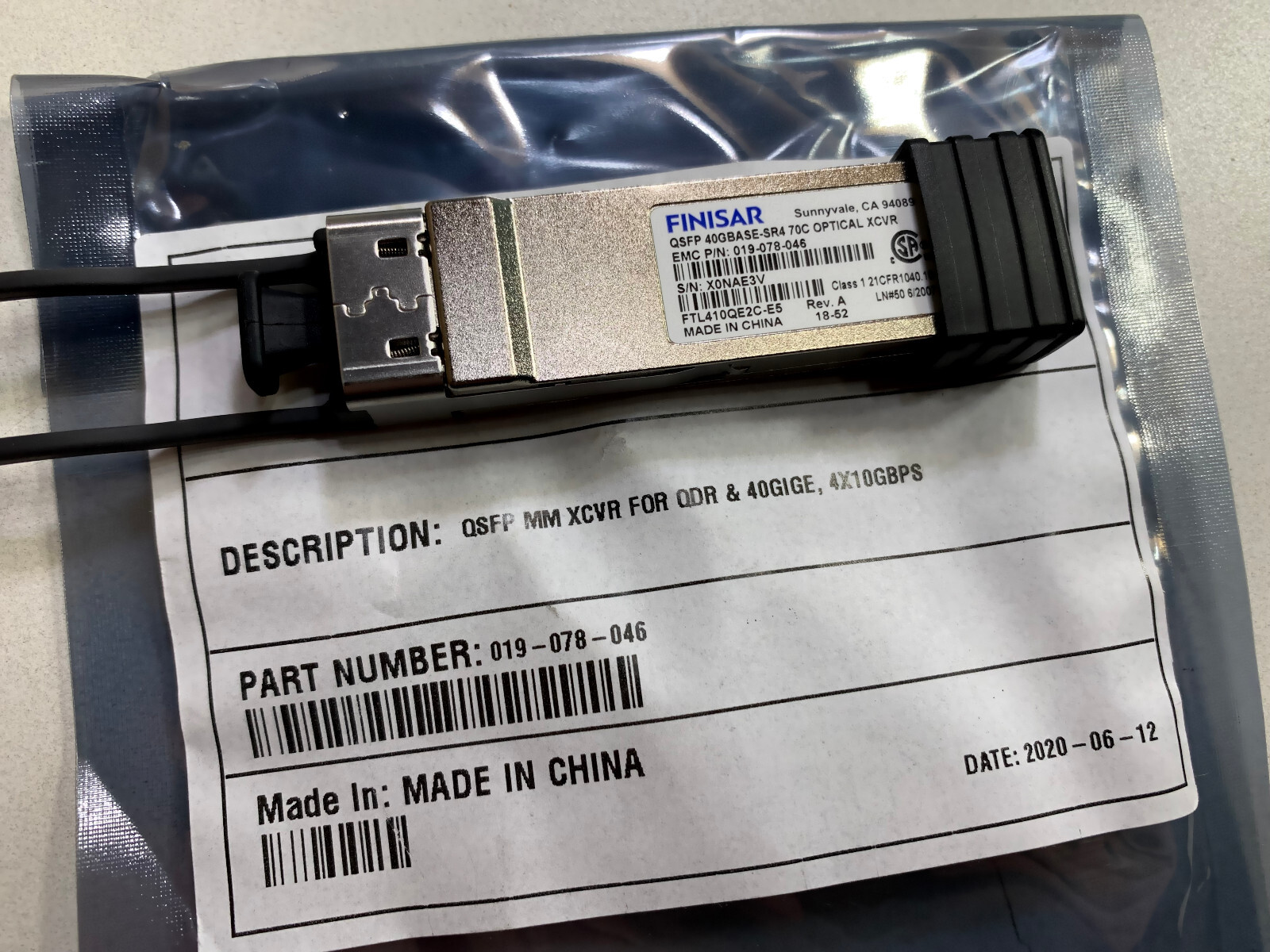 (NEW) Finisar 40G FTL410QE2C QSFP+ SR4 40GBE MPO MTP Transceiver MMF 850nm