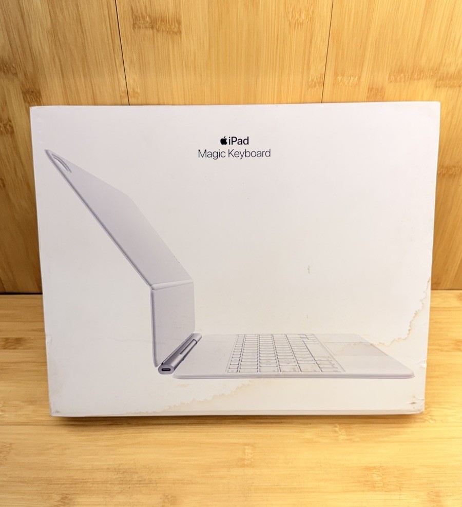 Apple Magic Keyboard For iPad Air 13 Inch M2 M3 M4 Model A3340 White Open Box