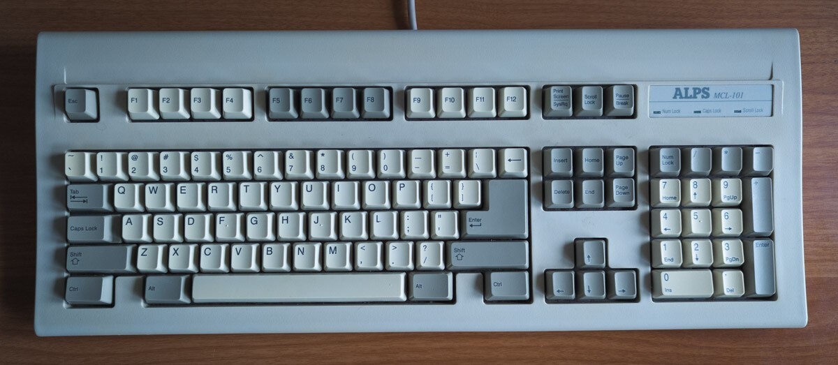 RARE ALPS MCL-101 MECHANICAL KEYBOARD - BLACK ALPS SKCL - TESTED AND WORKING