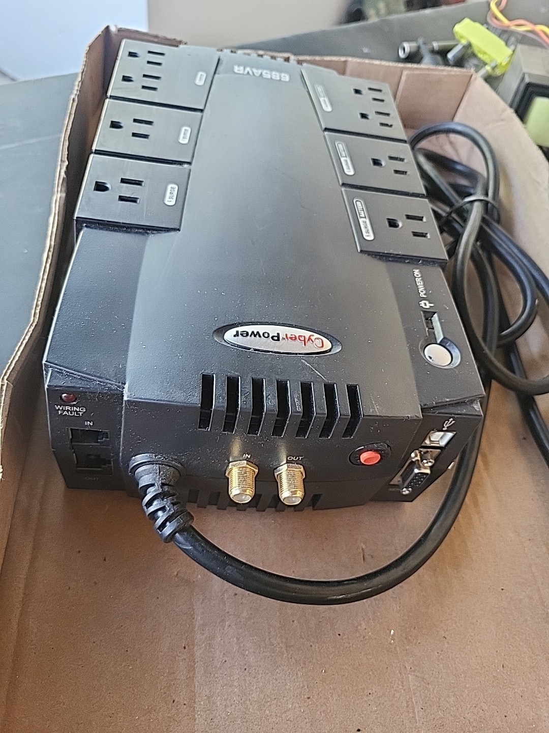 CyberPower CP685AVR_G 685 AVR 8 Outlets  Battery INCLUDED 