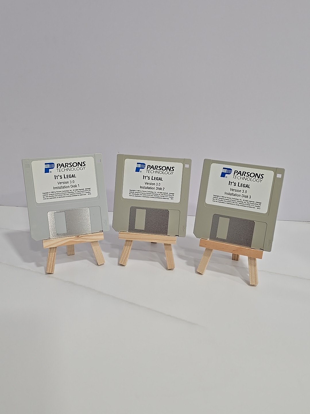 Parsons ® Technology IT'S LEGAL 3.5" Floppy Disks 1-3 Windows Version 3.0