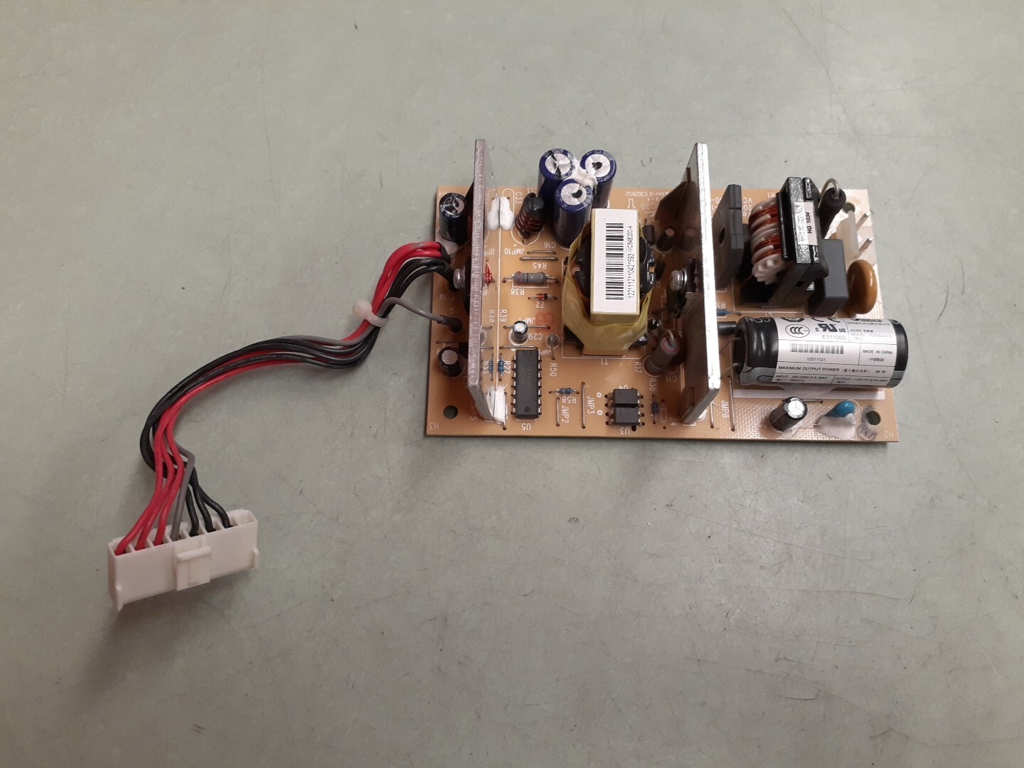 VMAX VC54B200-A 54W Power Supply 12V 4.5A