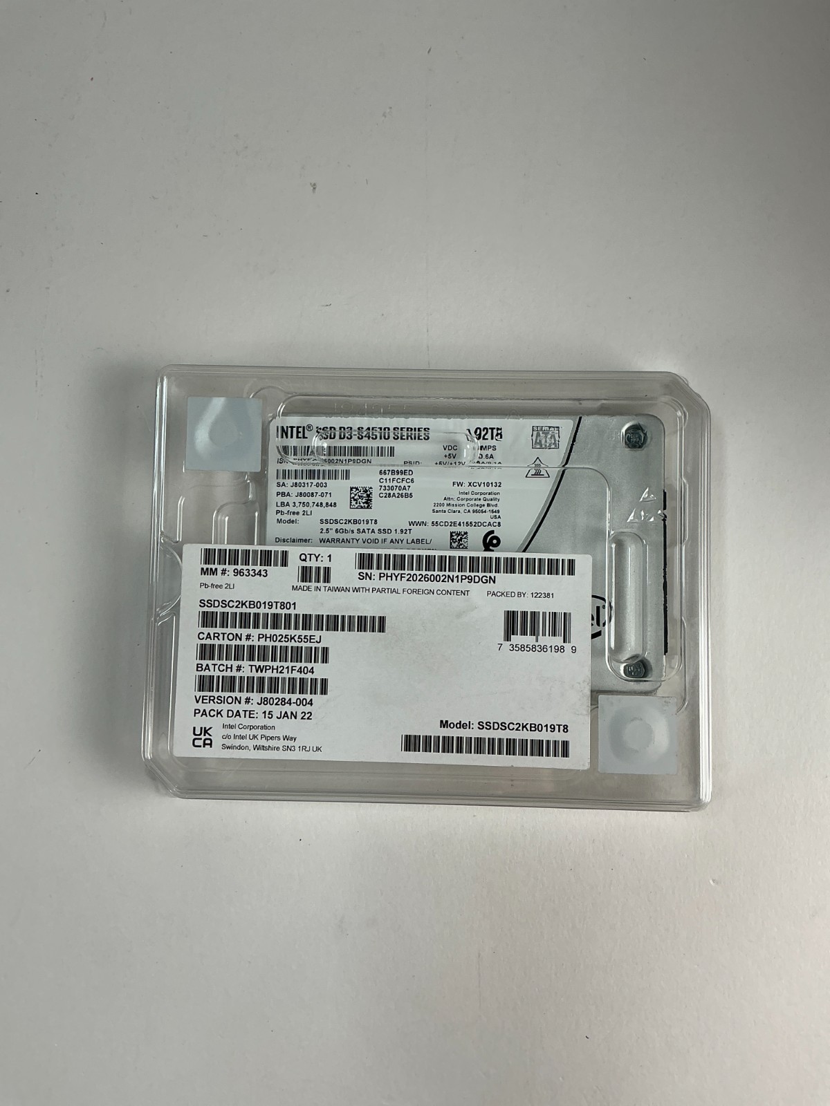 Intel D3 S4510 1.92TB SSDSC2KB019T801 SSD new in clamshell  SSDSC2KB019T8