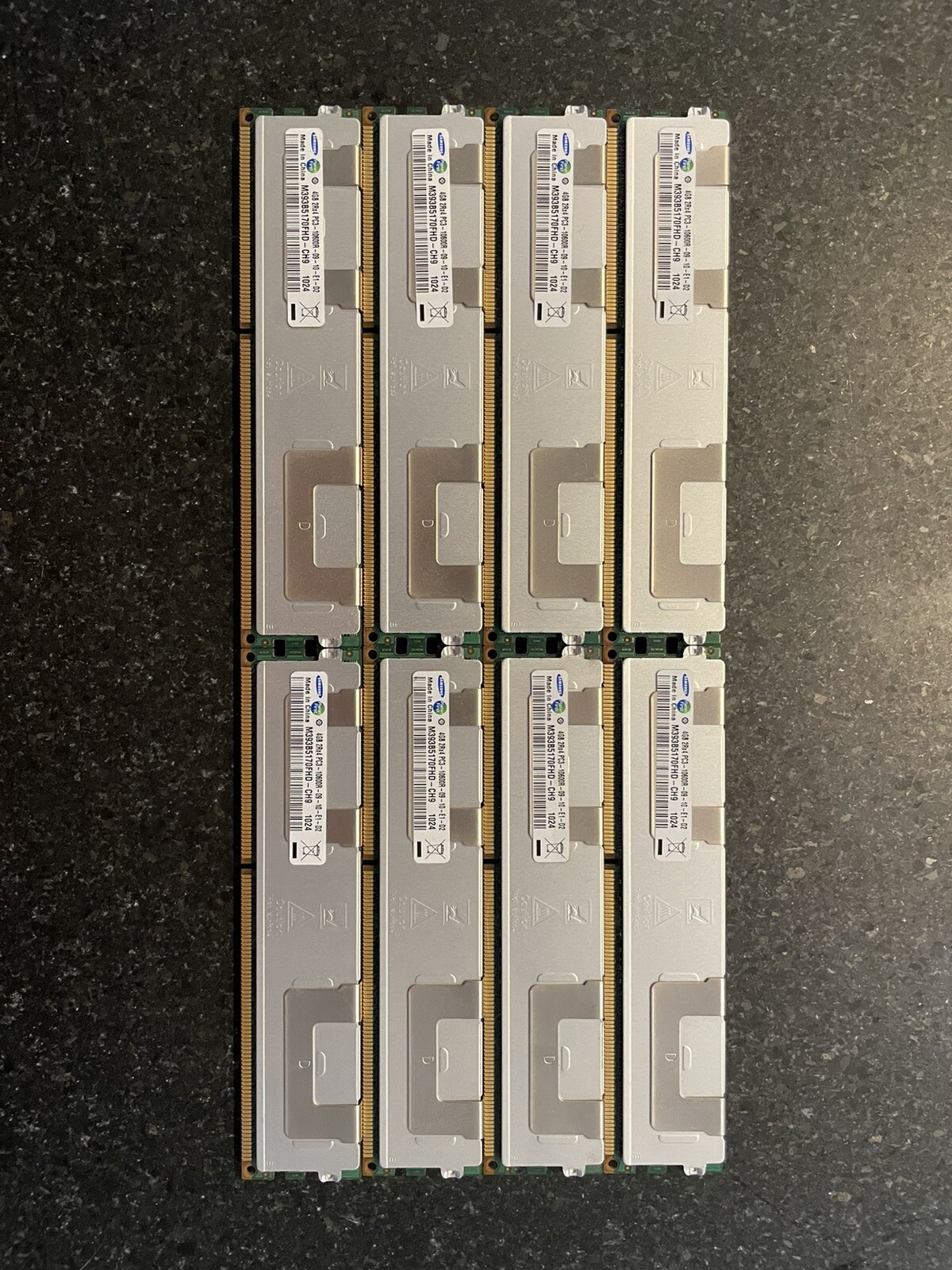 32GB (8x4GB) DDR3 SAMSUNG PC3-10600R (2Rx4)