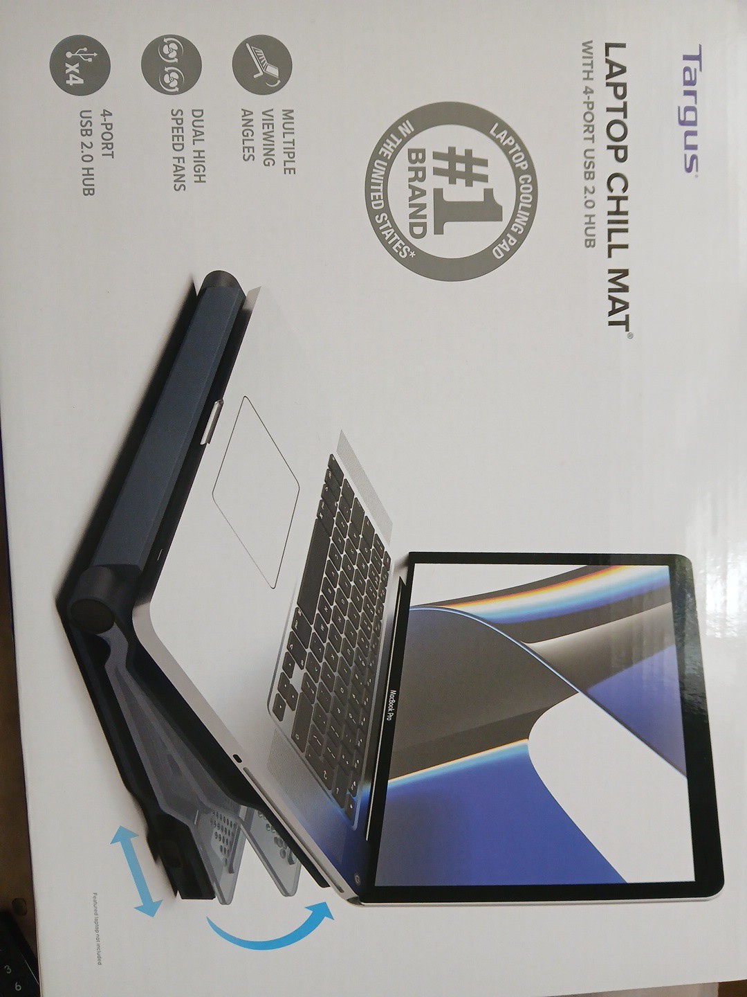 Targus AWE84US 17" Dual Fan Laptop Chill Mat with Hub - Up to 17" Screen Size