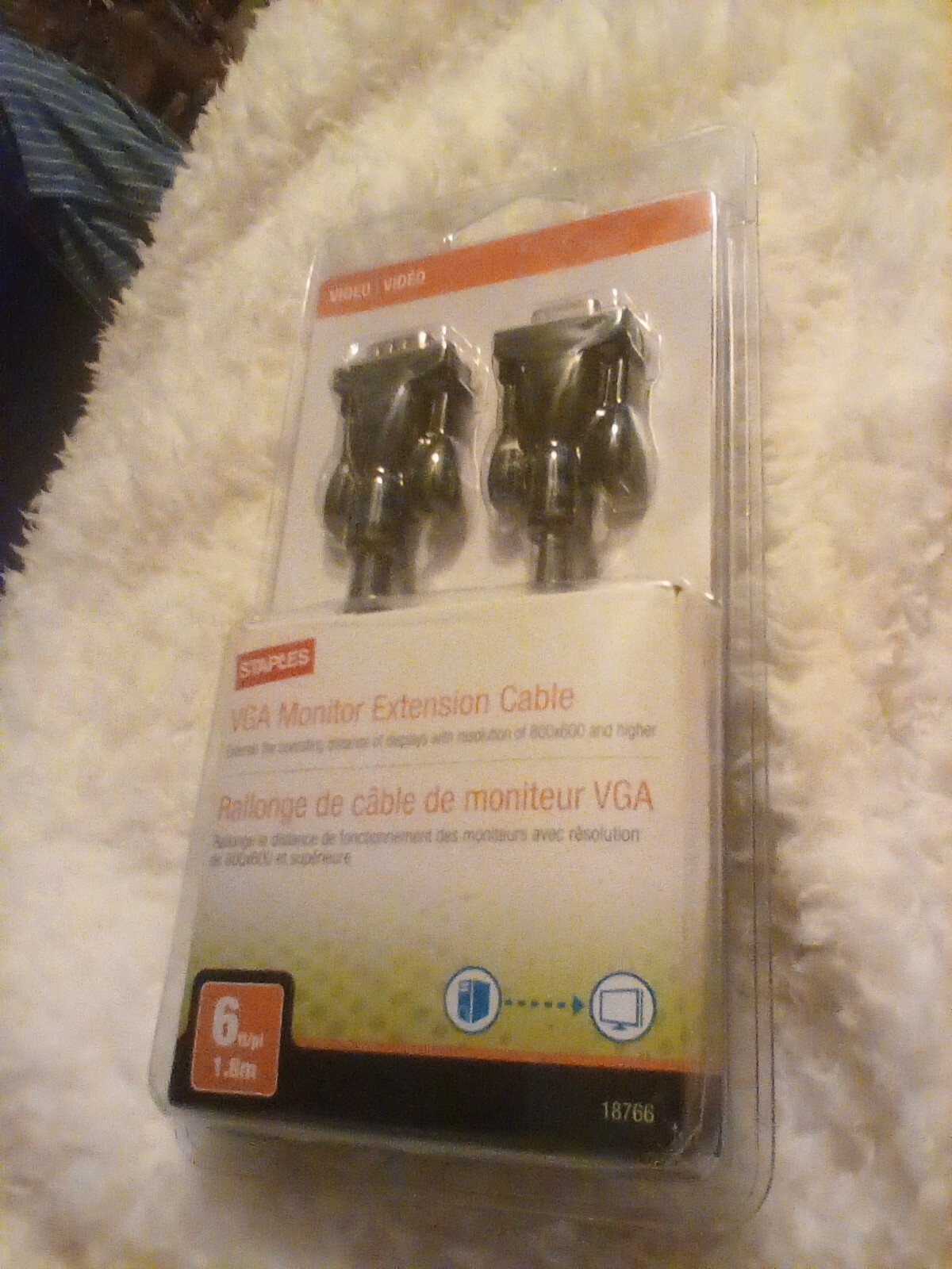 staples vga monitor extension cable,6 ft,new