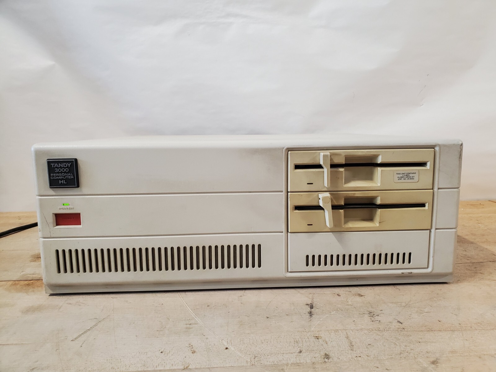 VINTAGE Tandy 3000 HL Computer With Great Cards See Pics