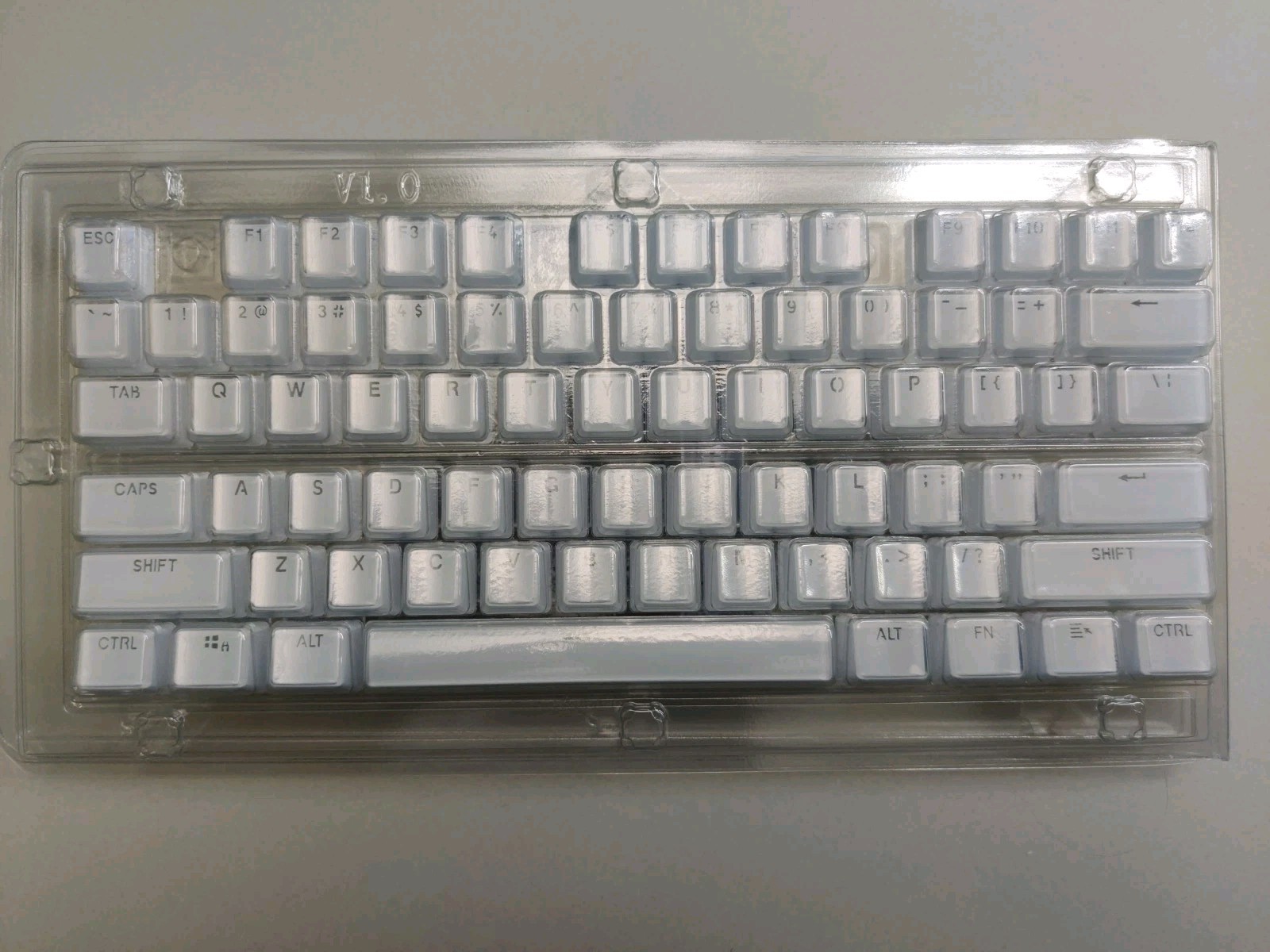 Womier Crystal Jelly Keycaps Set 118 Keys OEM Profile Shine, Backlit White