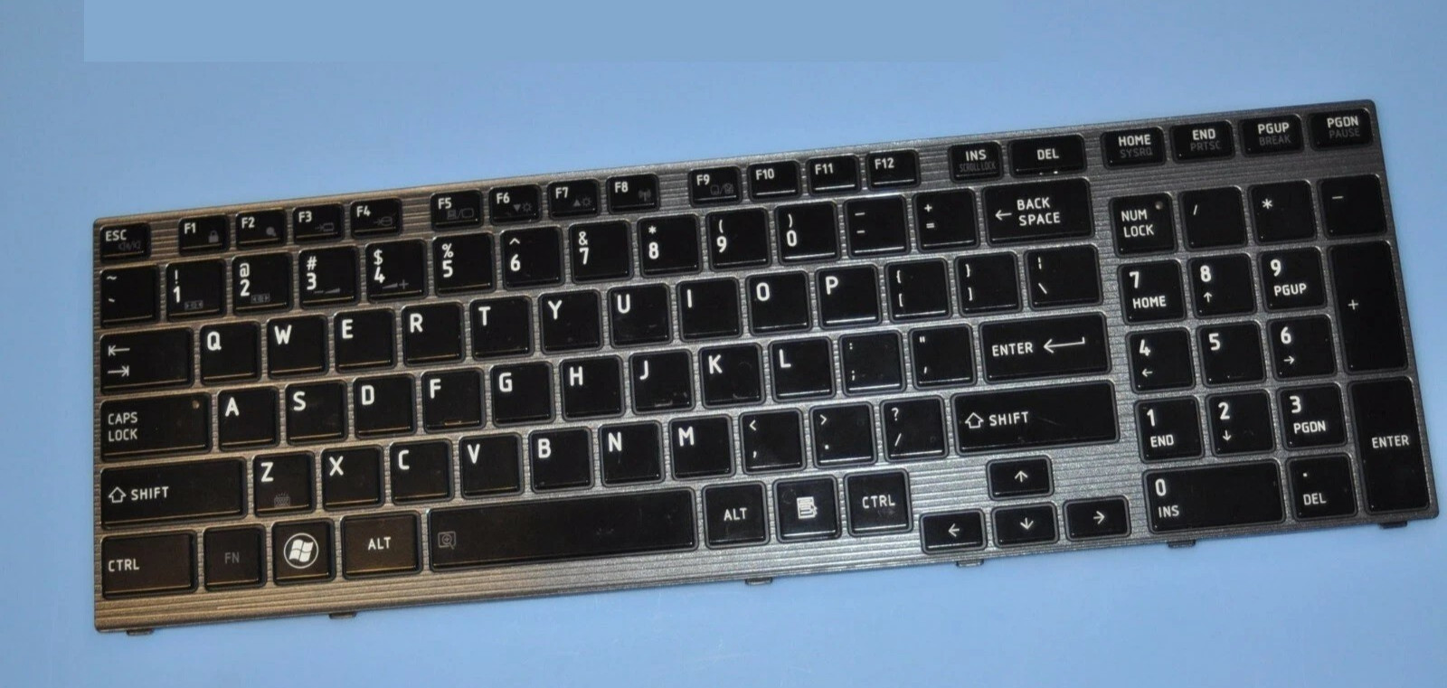 TOSHIBA Satellite P755-S5265 P755-S5269 P755-S5260 Laptop Keyboard (Back-lit)