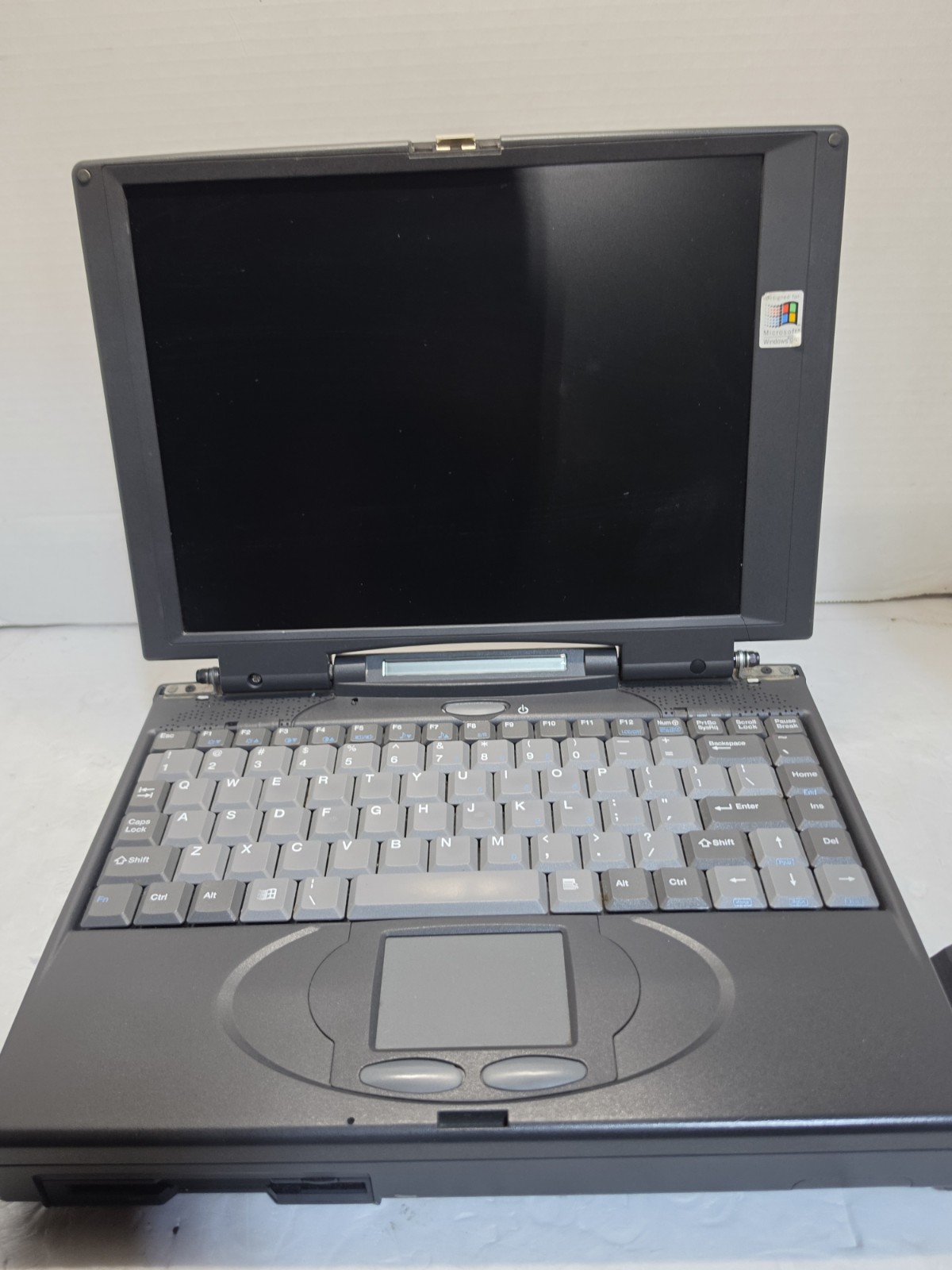 Rare Vintage Green 753+ Laptop Computer Windows Retro 90s Made in Taiwan...