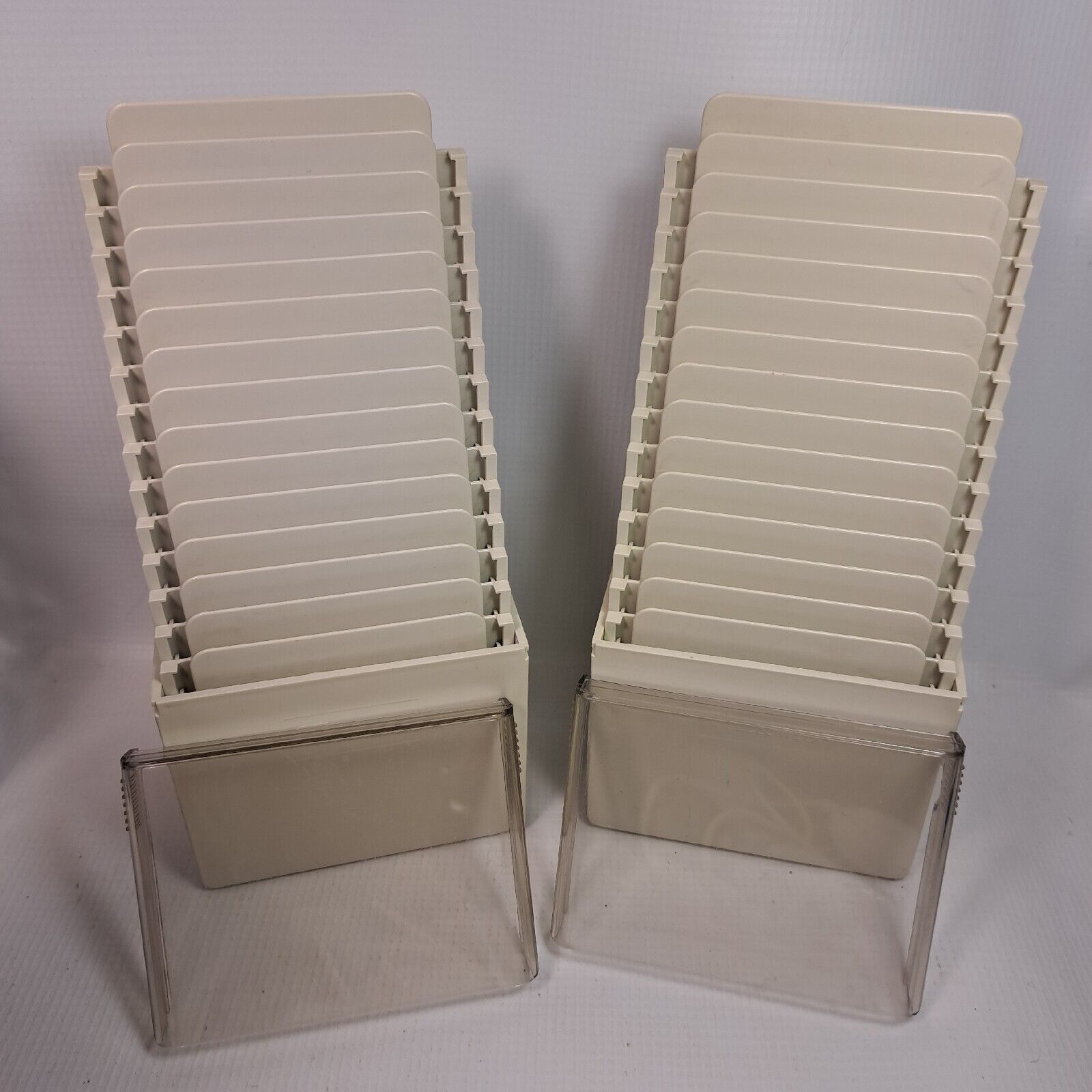 2 Vintage Fellowes Step Cubes 3.5 Diskette File Holder #95350 Beige 15 Slot Case