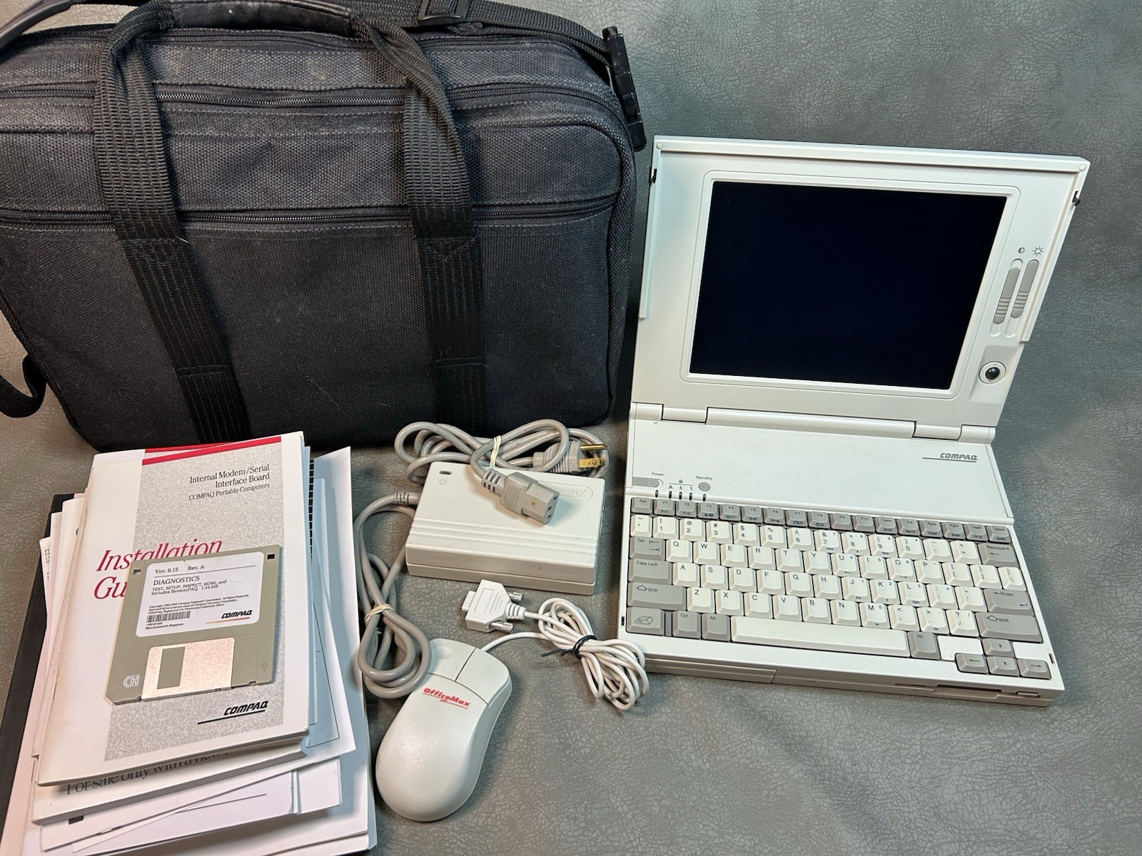 Vintage Compaq LTE Lite 4/25, Mouse, Software, Manuals, Bag, Bad Power Supply