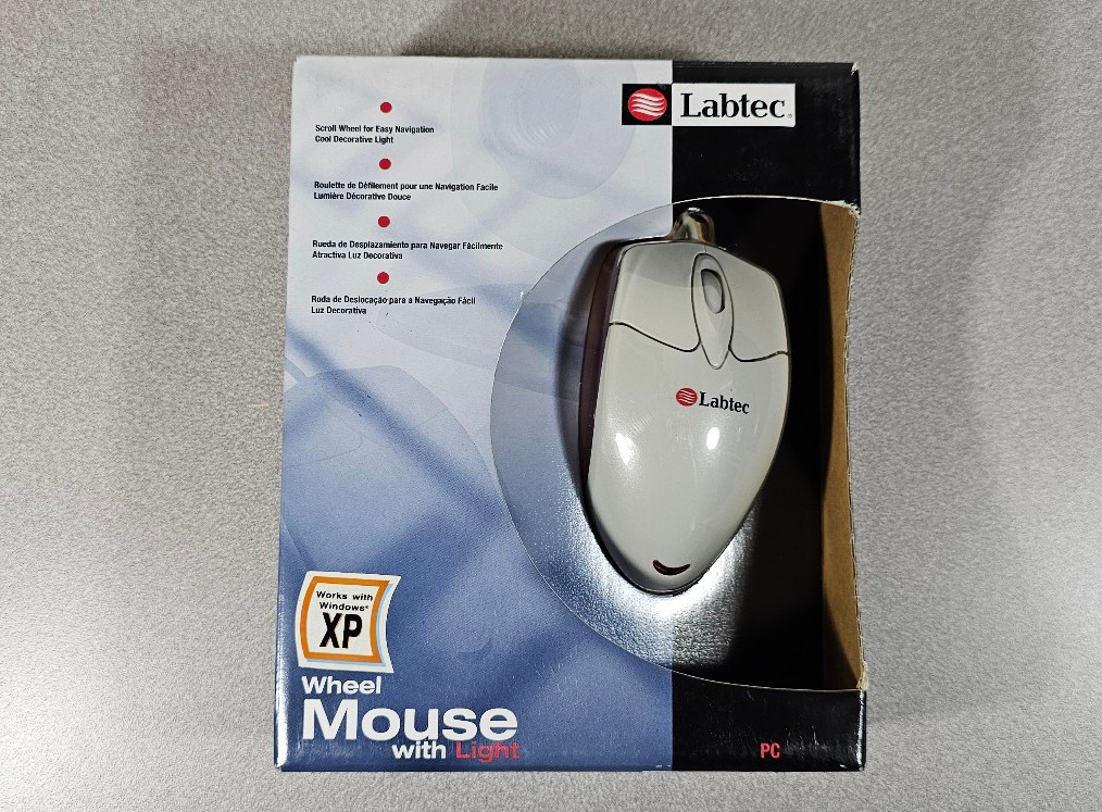 Vtg Labtec Wheel Mouse with Light Windows XP 98 PS/2 Wired Red LED Open Box