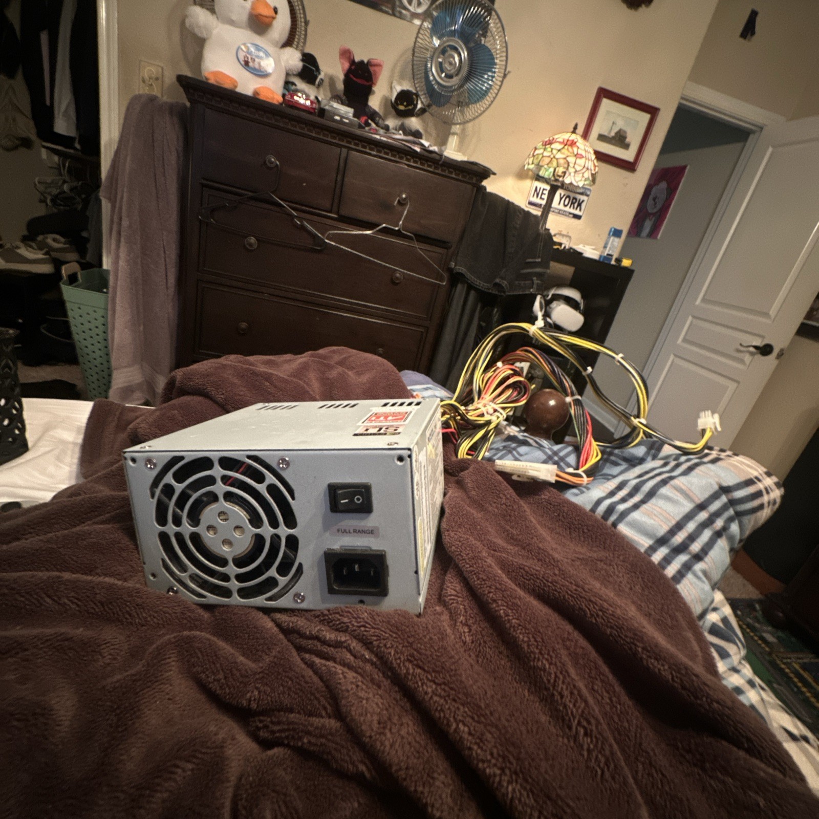 sparkle power switching power supply model FSP650–80GLC 650 W