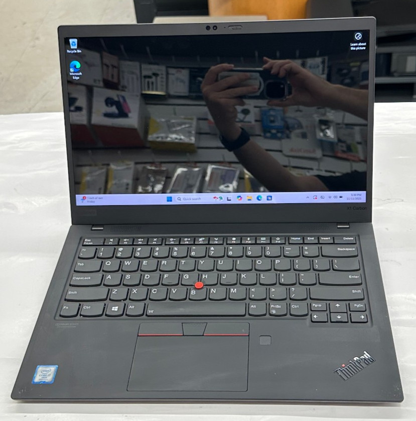 Lenovo 20QD000SUS  X1 Carbon 7th Gen 14" 512GB SSD Intel UHD Graphics 4K W11 Pro