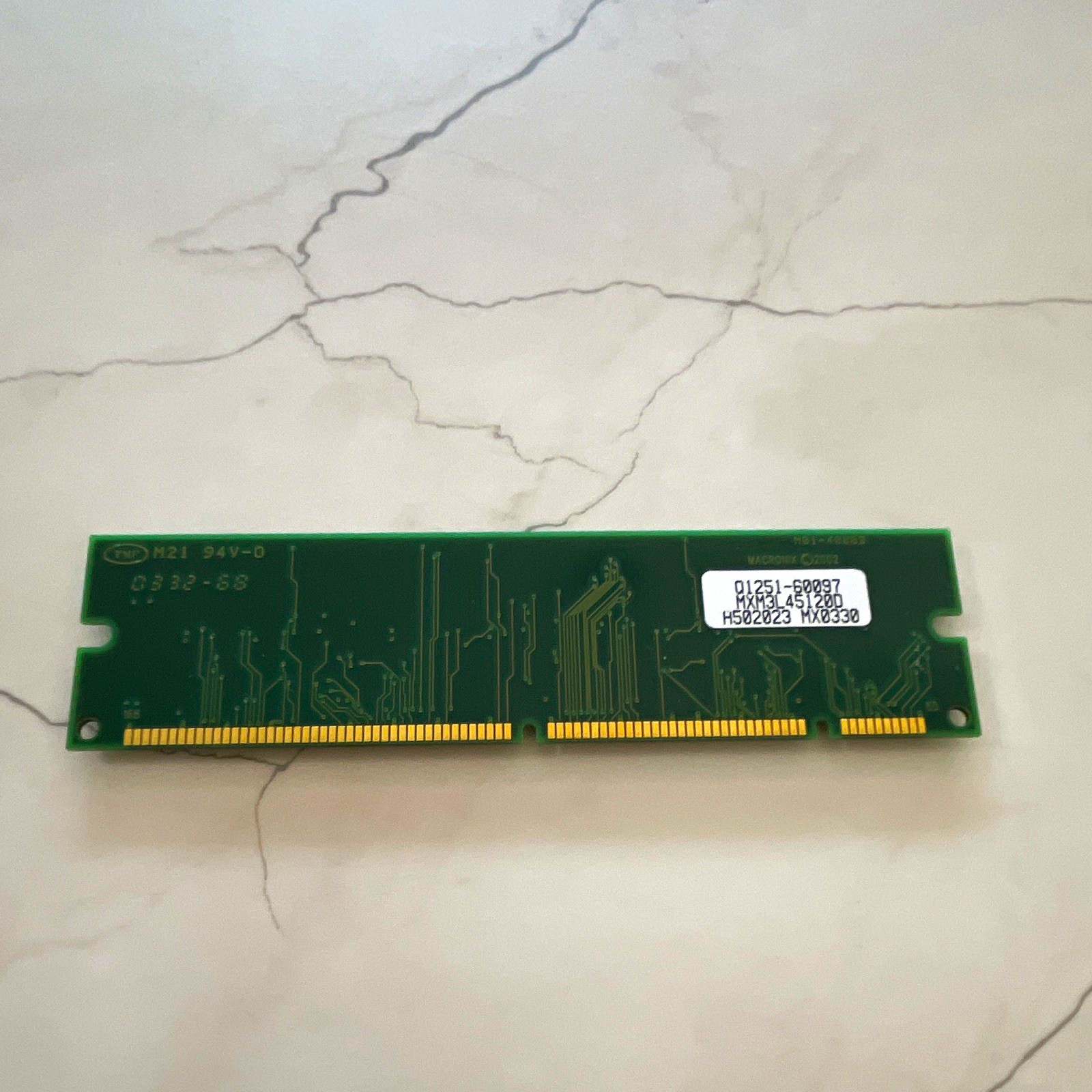 Hynix 64MB SDR SDRAM PC-66 168-Pin DIMM Non-ECC RAM HM532S5AK8-6S