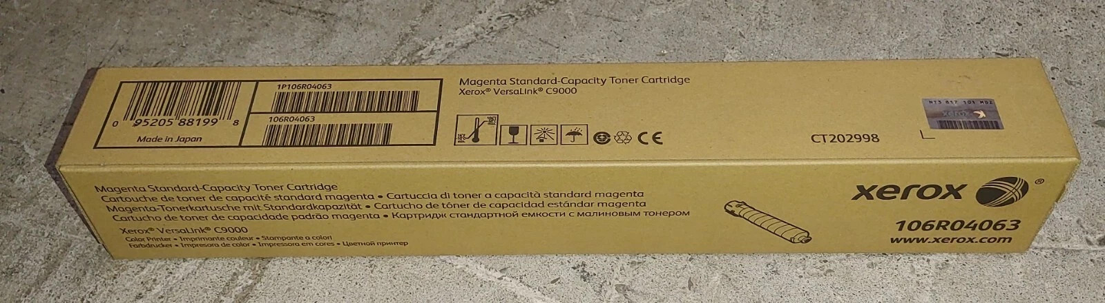 Genuine Xerox 106R04063 Standard Capacity Magenta Toner VersaLink C9000
