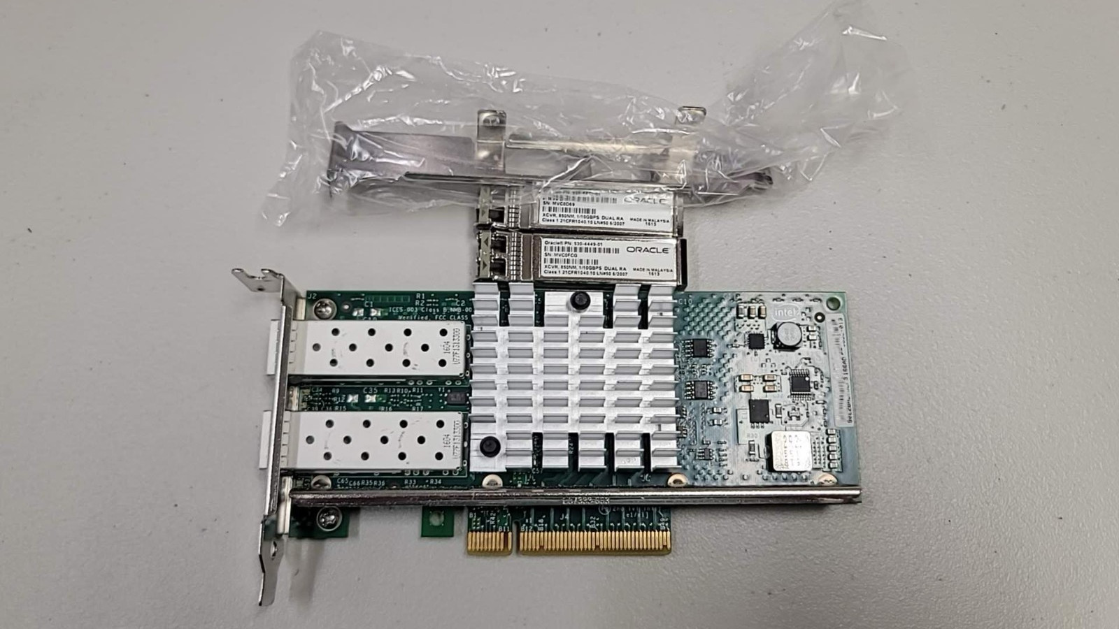 Oracle 7051223 X520-DA2  10GB NETWORK ADAPTER with 2 SFP+ Both bracket