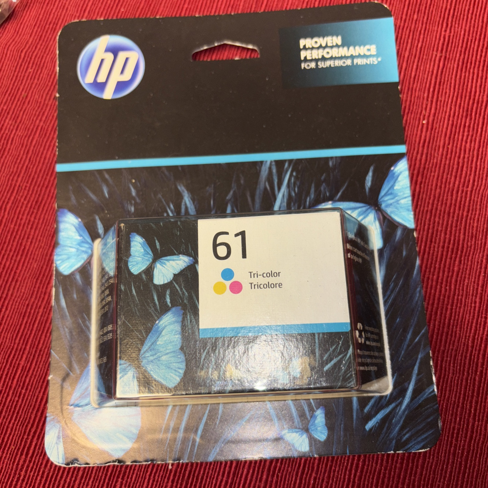 Genuine HP 61 Tri-Color Ink Cartridge CH562WN Date: March 2024