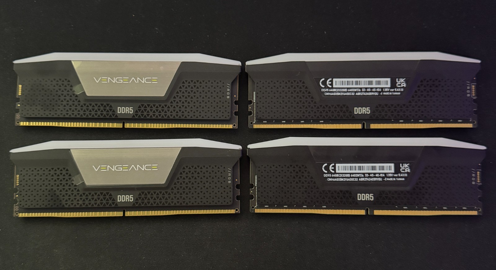 CORSAIR VENGEANCE RGB 64GB (2x32GB) DDR5-6400 +  RGB Light Enhancement Kit
