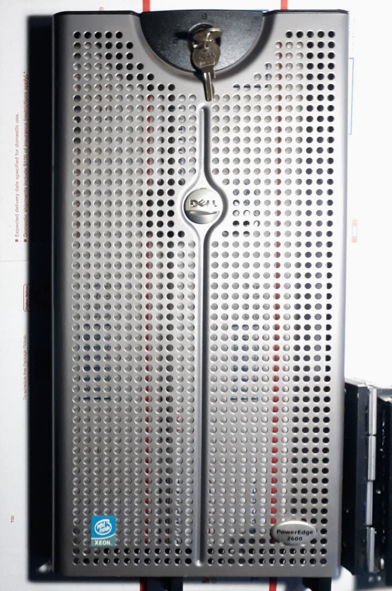 Dell Power Edge 2600 Server Case Complete Front Door Keys Mounting Bolts