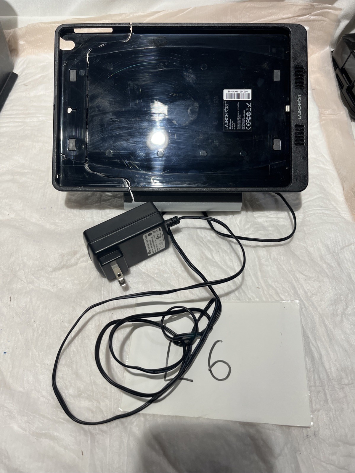 iPort LaunchPort 70158 BaseStation AP.5 70300 Sleeve iPad Air 1/2 Pro 9.7