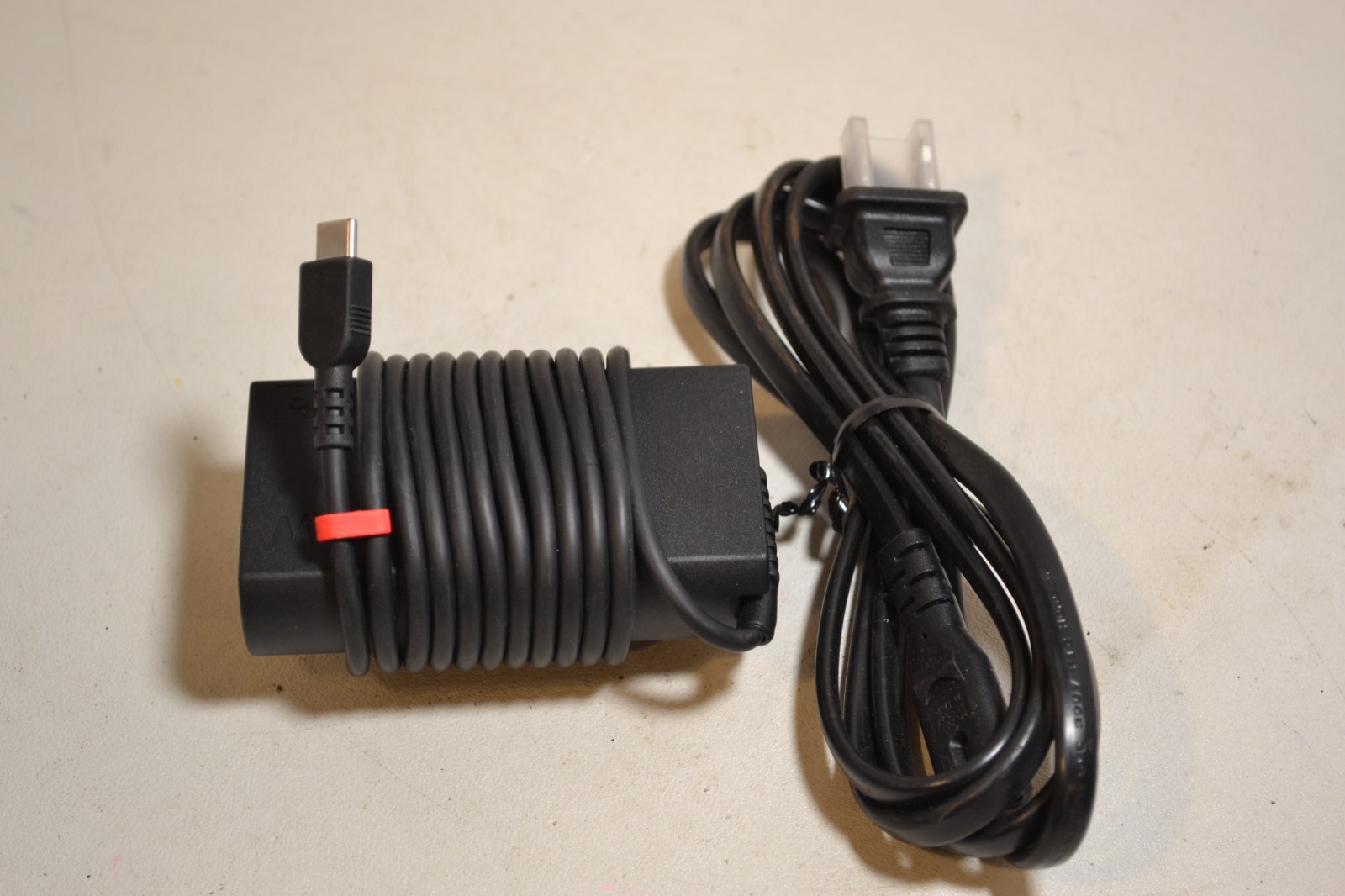 GENUINE LENOVO Max 65W Model: ADLX65YSLC2A AC Adapter