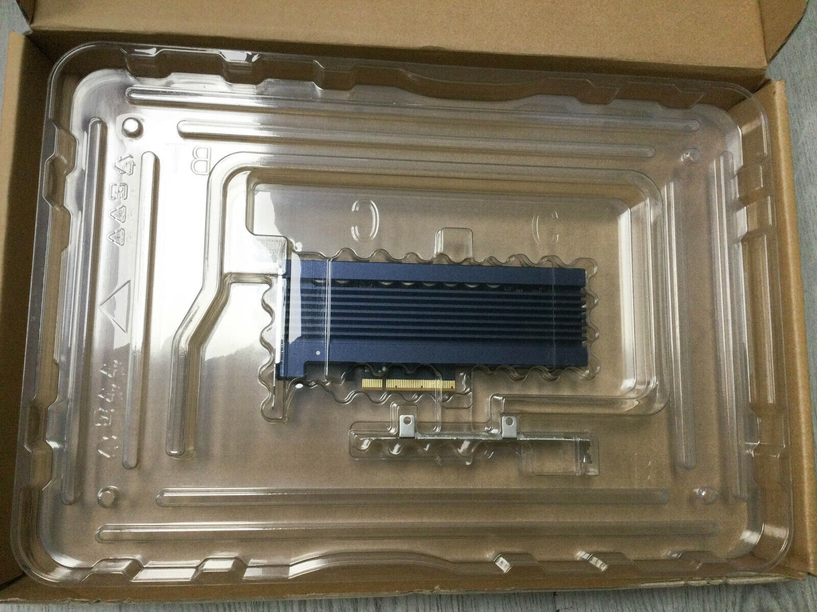 6.4TB SSD Samsung PM1725b HHHL PCIE4.0 FW2K0 MZPLL6T4HMLA-00AD3 MZ-PLL6T4C