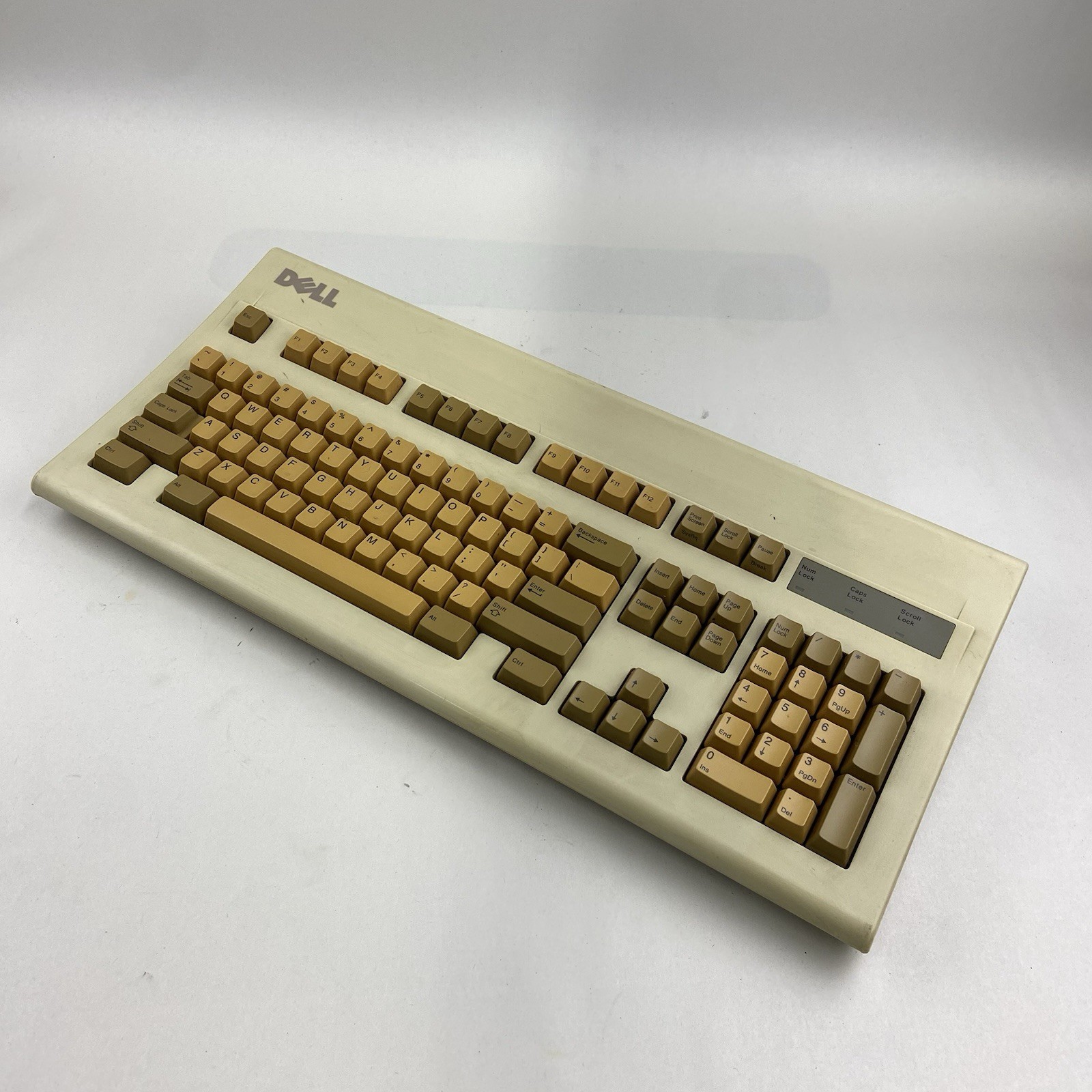 Dell AT101R PS/2 Keyboard Beige Vintage 5V 275 mA 26756