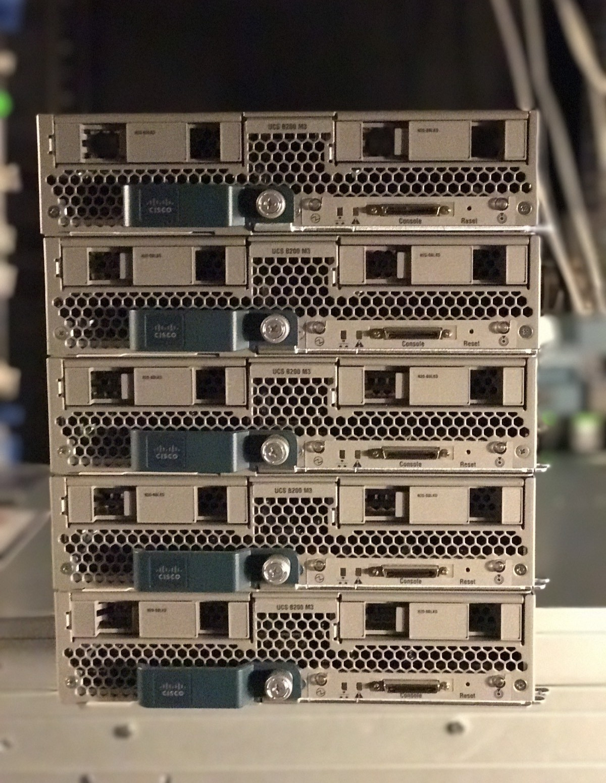 Cisco B200 M3 Dual E5-2670V2 2.50GHz 4x16GB=64GB 1866MHz Blade Server 2x 300GB