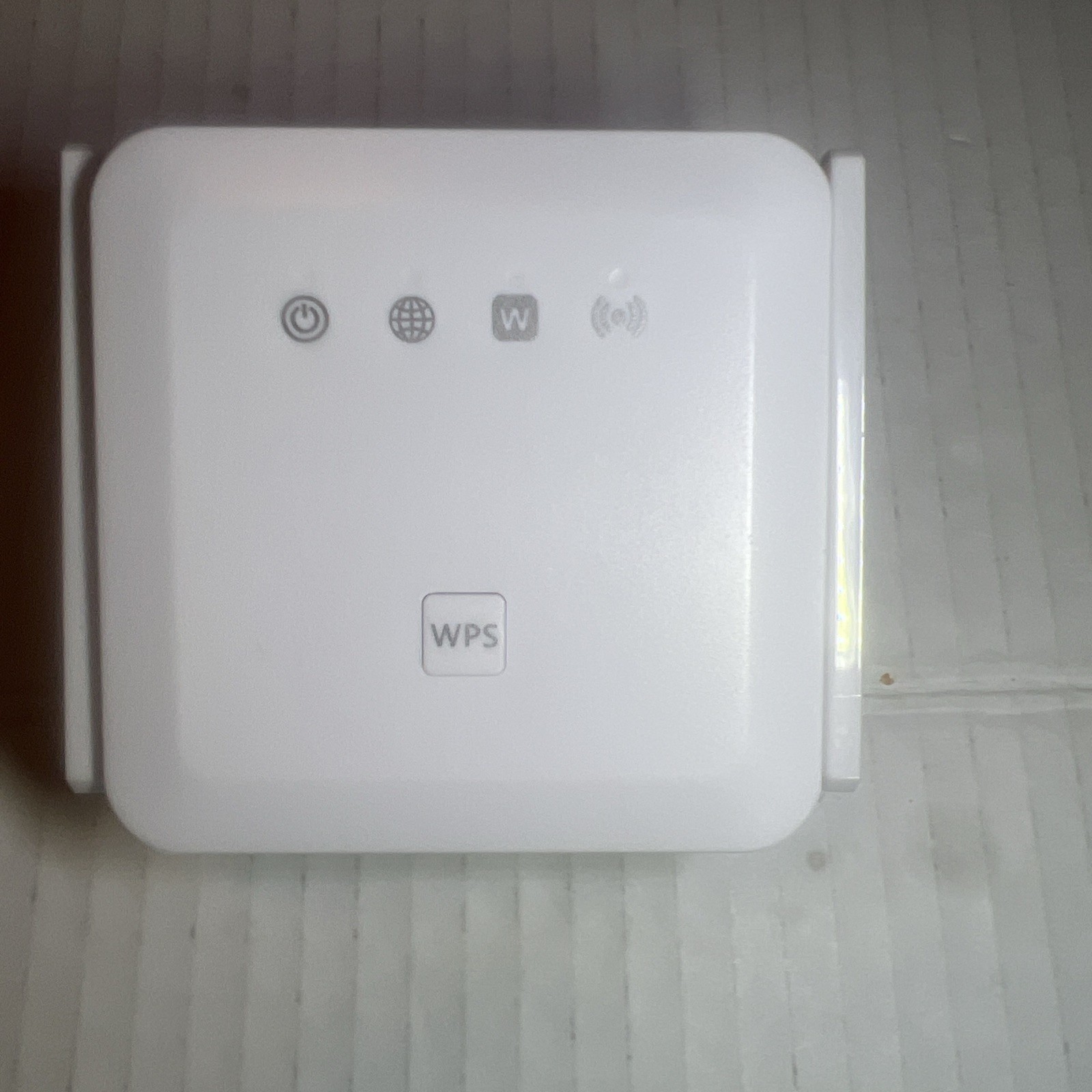MyMax Ac1200 Wifi extender/Repeater Brand New 