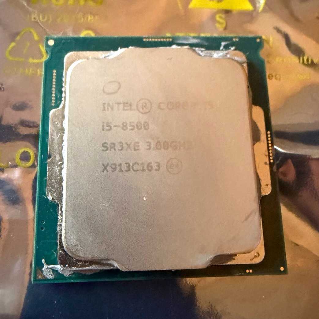 Intel Core i5-8500 3.00GHz 6-Core LGA1151 CPU SR3XE 9MB L3 1.5MB L2