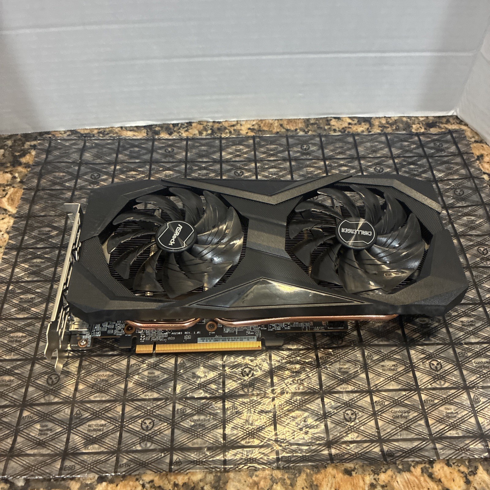 ASRock AMD Radeon RX 7600 Challenger OC 8GB GDDR6 Graphics Card GPU