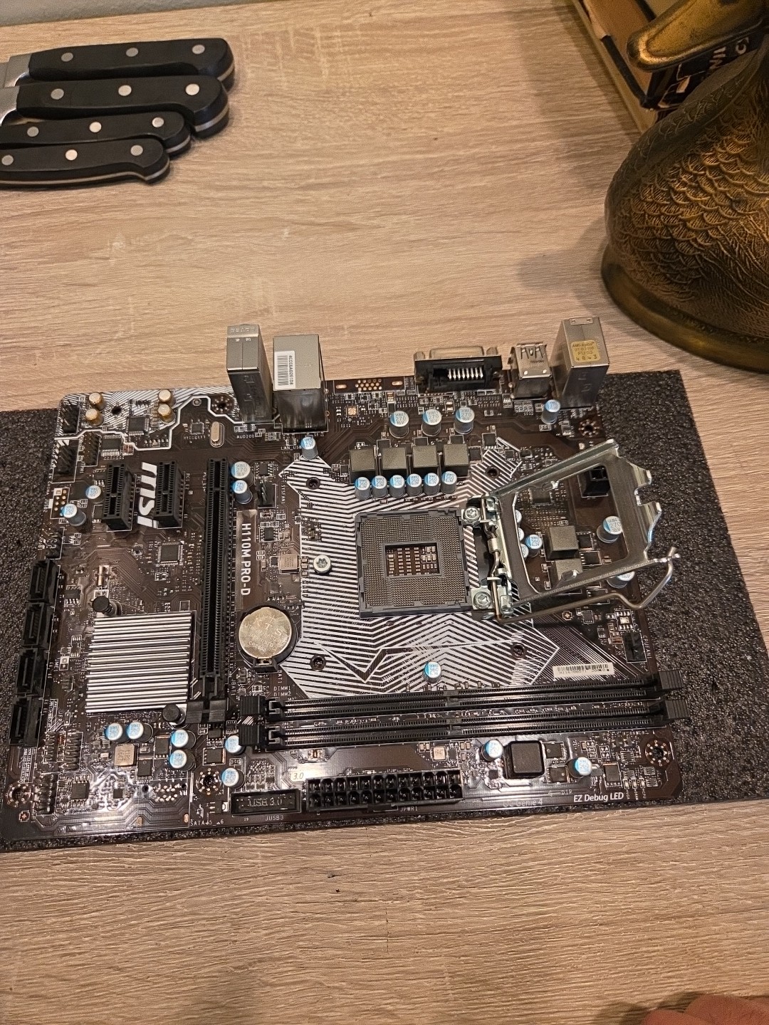 MSI H110M PRO-D LGA 1151 DDR4 Intel MicroATX Motherboard