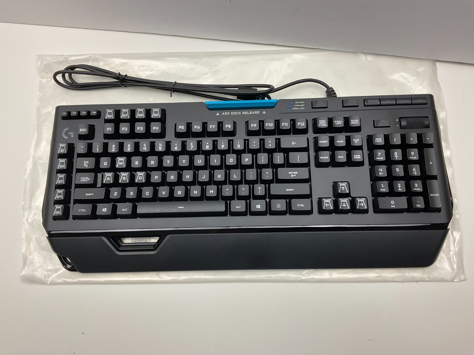 Logitech G910 Orion Spectrum RGB Mechanical Gaming Keyboard BLACK
