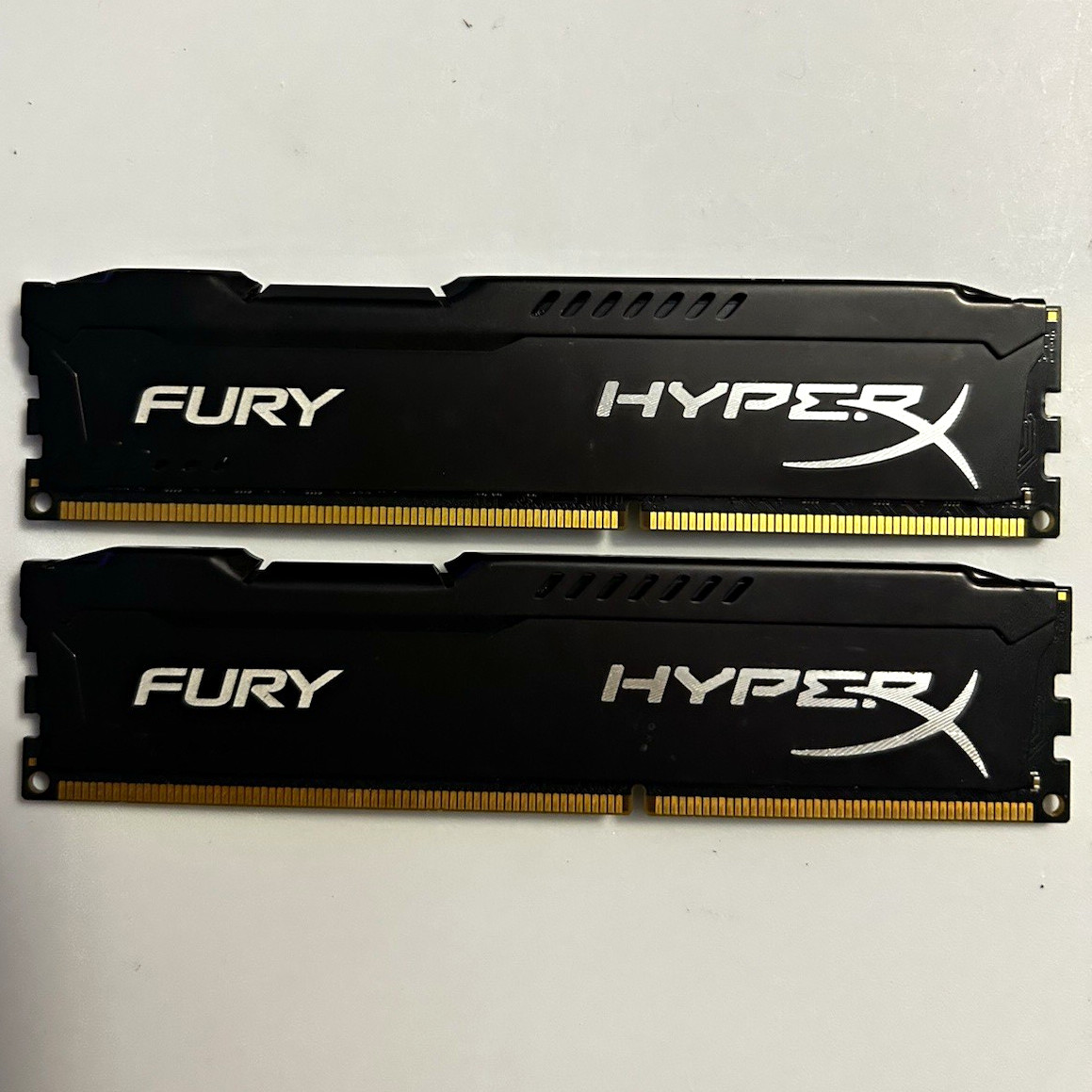 HyperX Fury 16GB (2x8GB) DDR3-1866 PC3-14900 240-Pin DIMM HX318C10FBK2/16