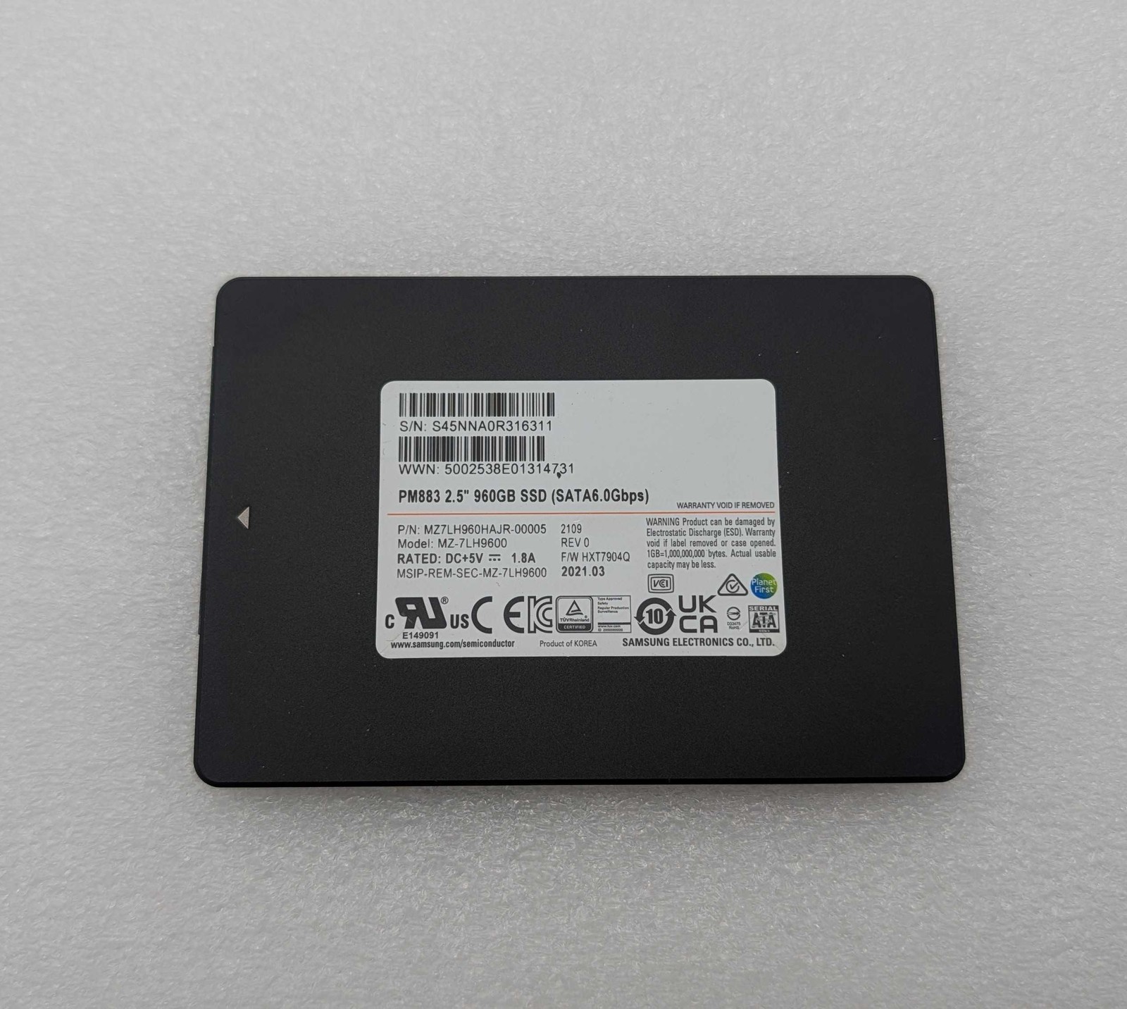 Samsung PM883 960GB 2.5" SATA III Enterprise SSD MZ-7LH960HAJR-00005